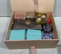 1 x Gift Box for Her | Box Contains: Handbag, 2 x Jewellery, 2 x Scented Candles, Soap, Bath Bomb an