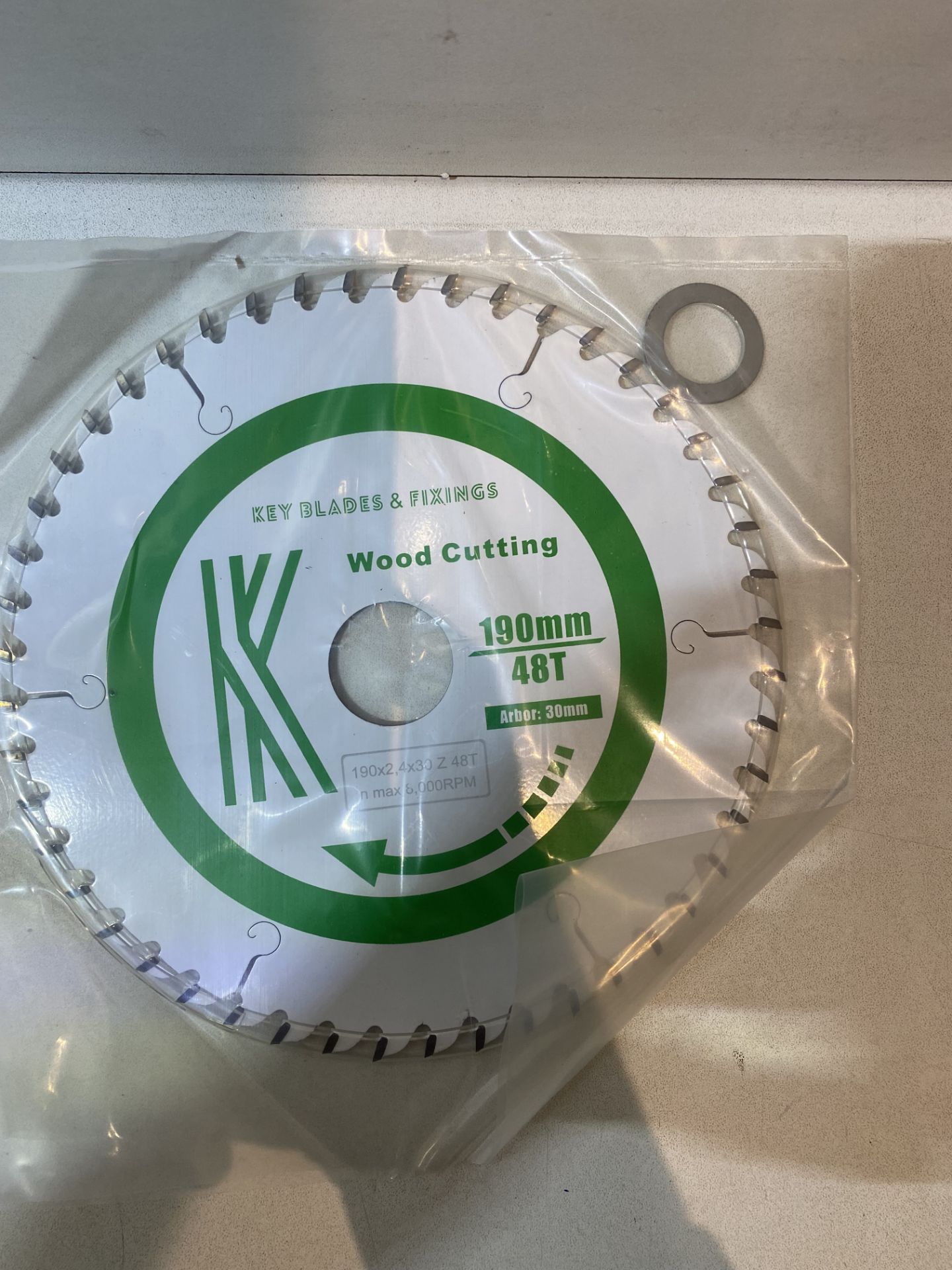 12 x Various Key blades & Fixings Wood Cutting Specialist Plunge Saw Blades - See Description & Phot - Image 3 of 3