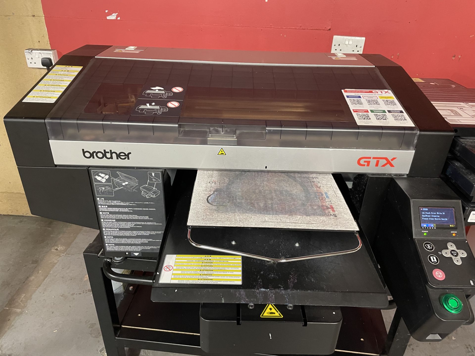 Brother GTX-422 Rotary Textile/Garment Printer | YOM: 2019 - Image 4 of 11