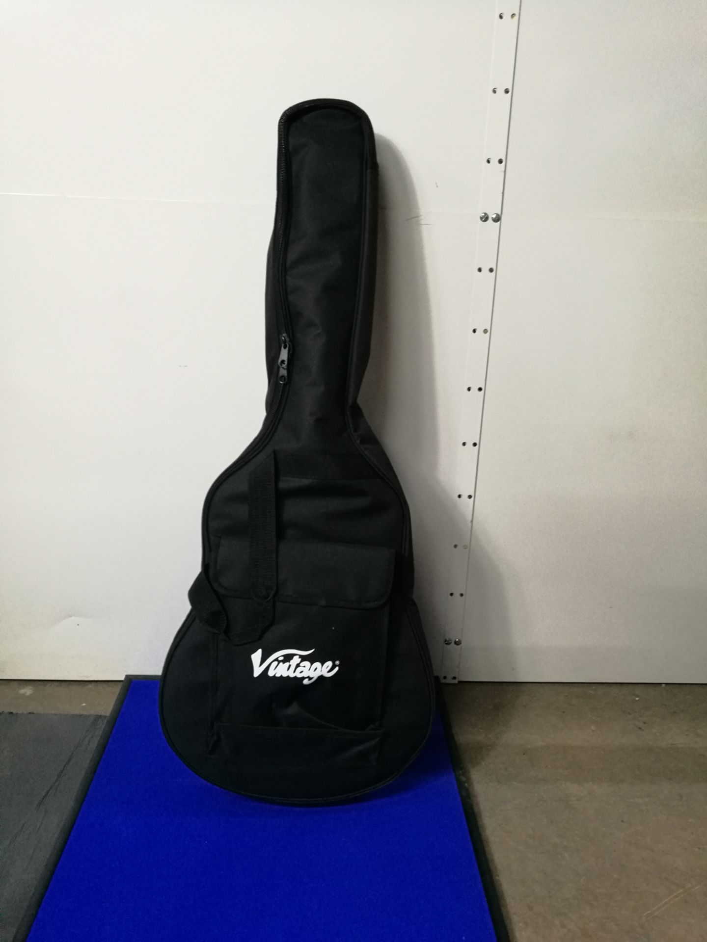 Vintage V300 Acoustic Folk Guitar Pack- Mahogany with Gig Bag, Tuner, Spare Strings & Picks - Image 5 of 10