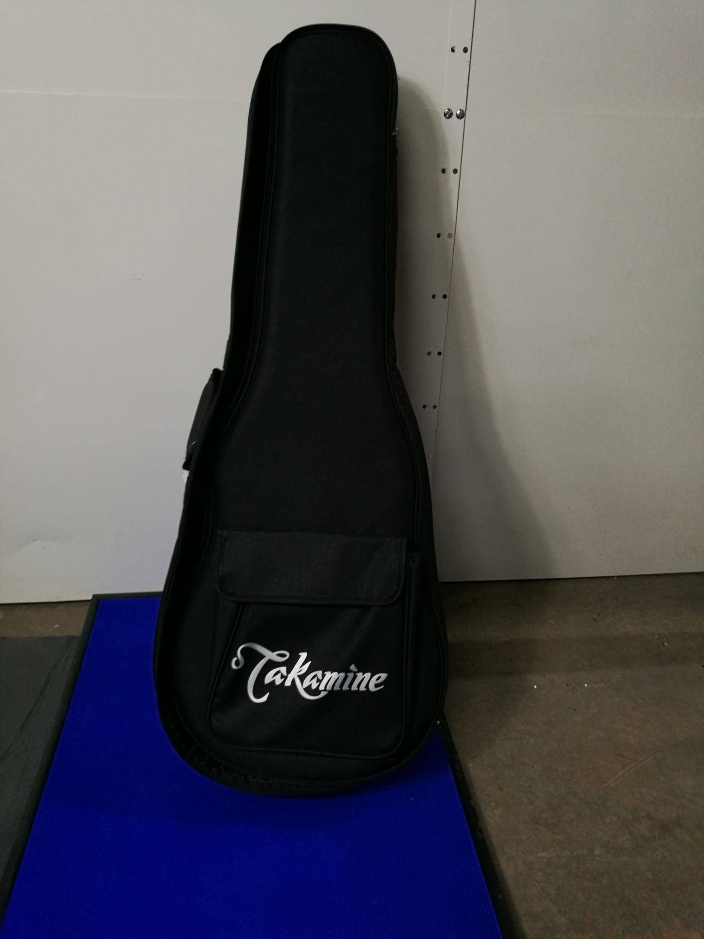 Takamine GX18CE 3/4 Size Taka-Mini Electro Acoustic Guitar in Natural Finish with Gig Bag - Image 6 of 9