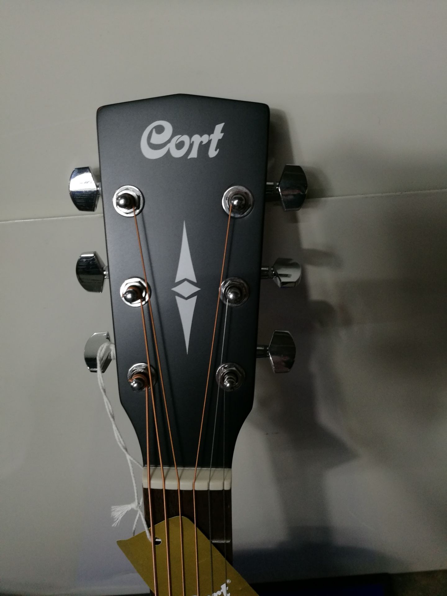 Cort AF510E NS Concert Size Electro Acoustic Guitar with Gig Bag - Natural Satin - Image 3 of 9