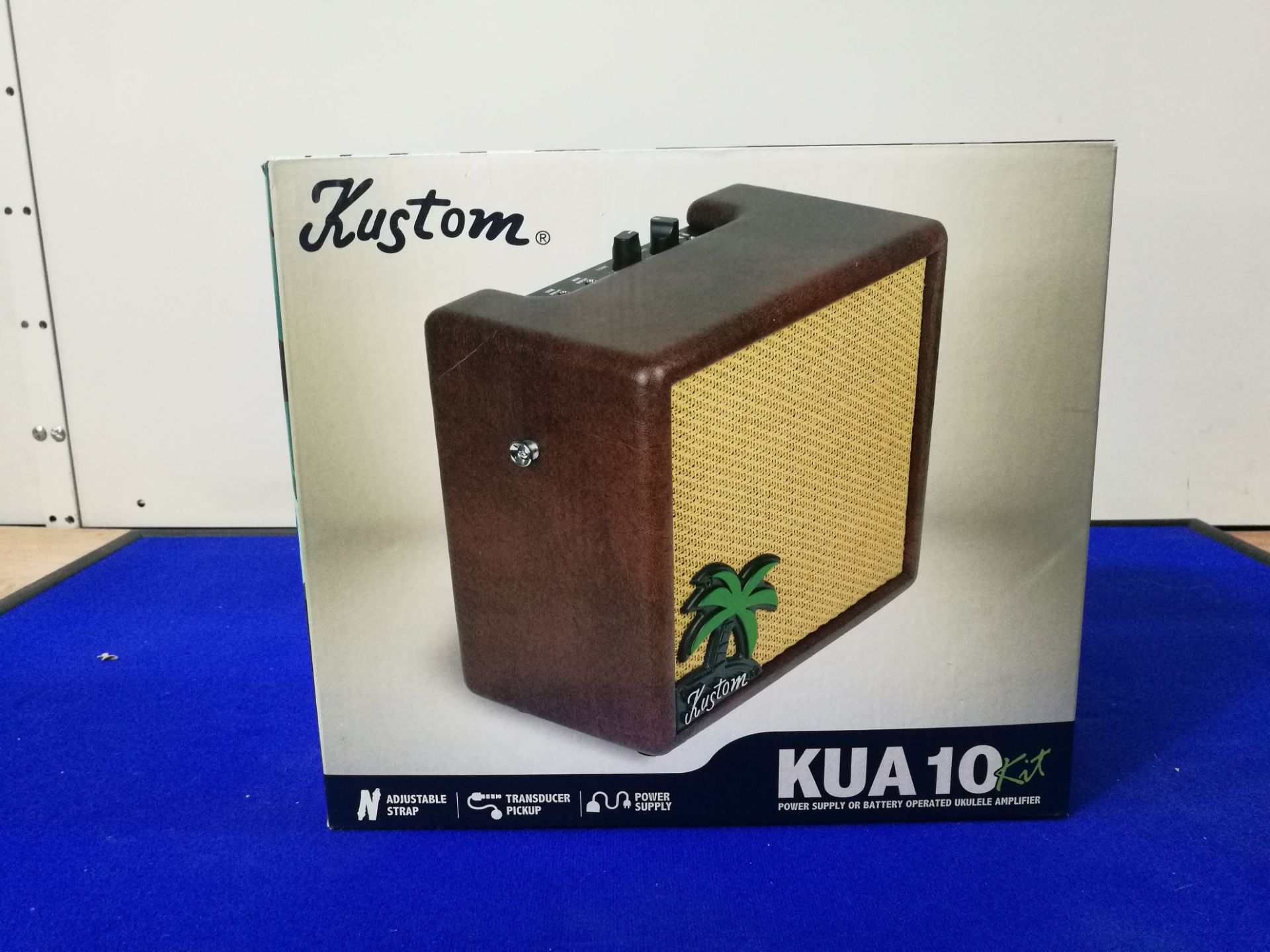 Kustom Ukulele Battery Powered Amp Package - 10W w/ Straps & Piezo Pickup - Image 3 of 7