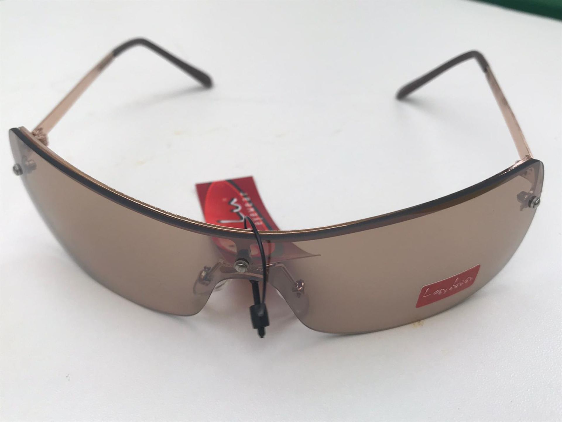 500x La Lu Branded Sunglasses | Various Styles | Unopened & Unused - Image 20 of 33