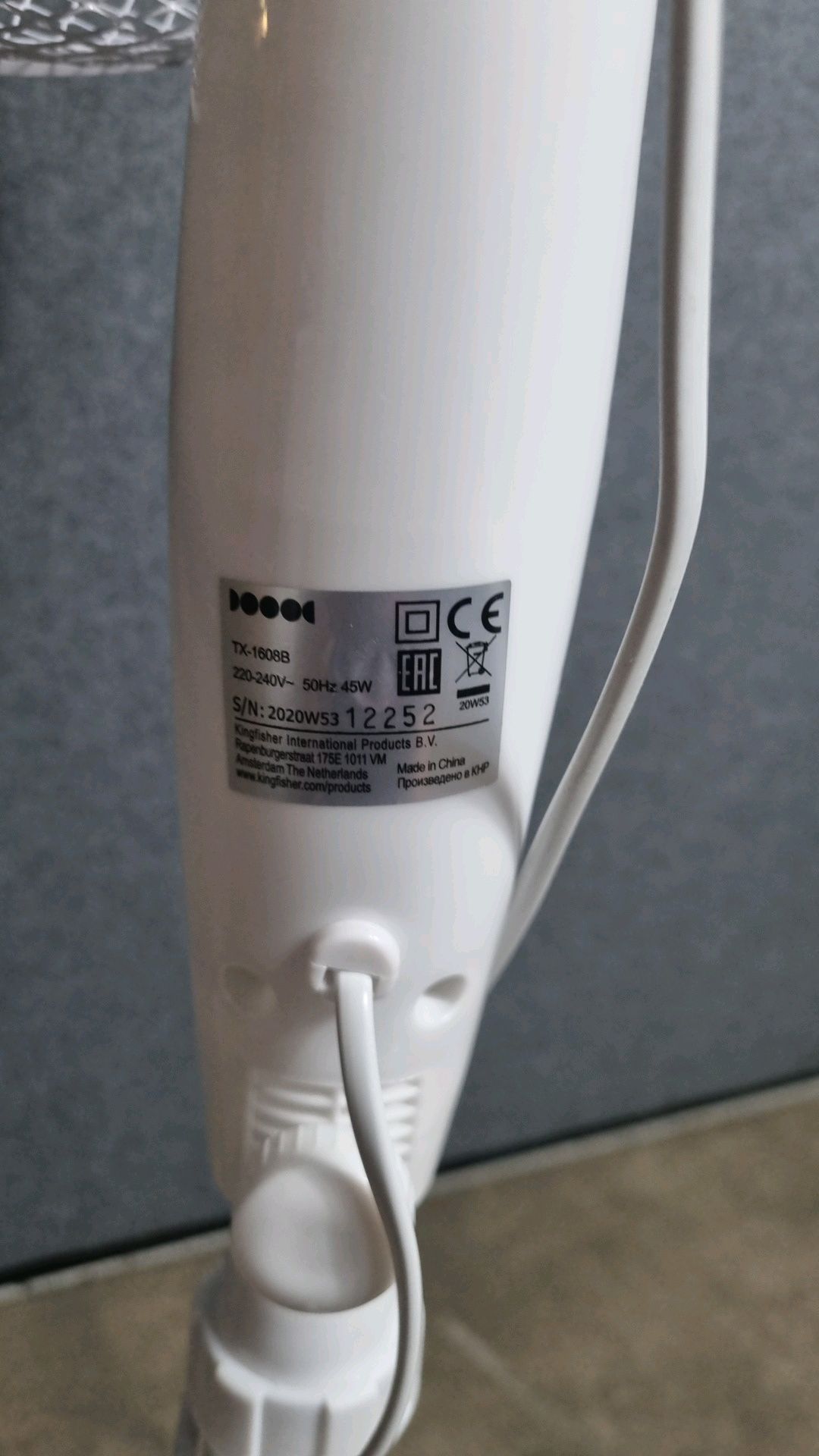 Electric Oscillating pedestal Cooling Fan - Image 3 of 3