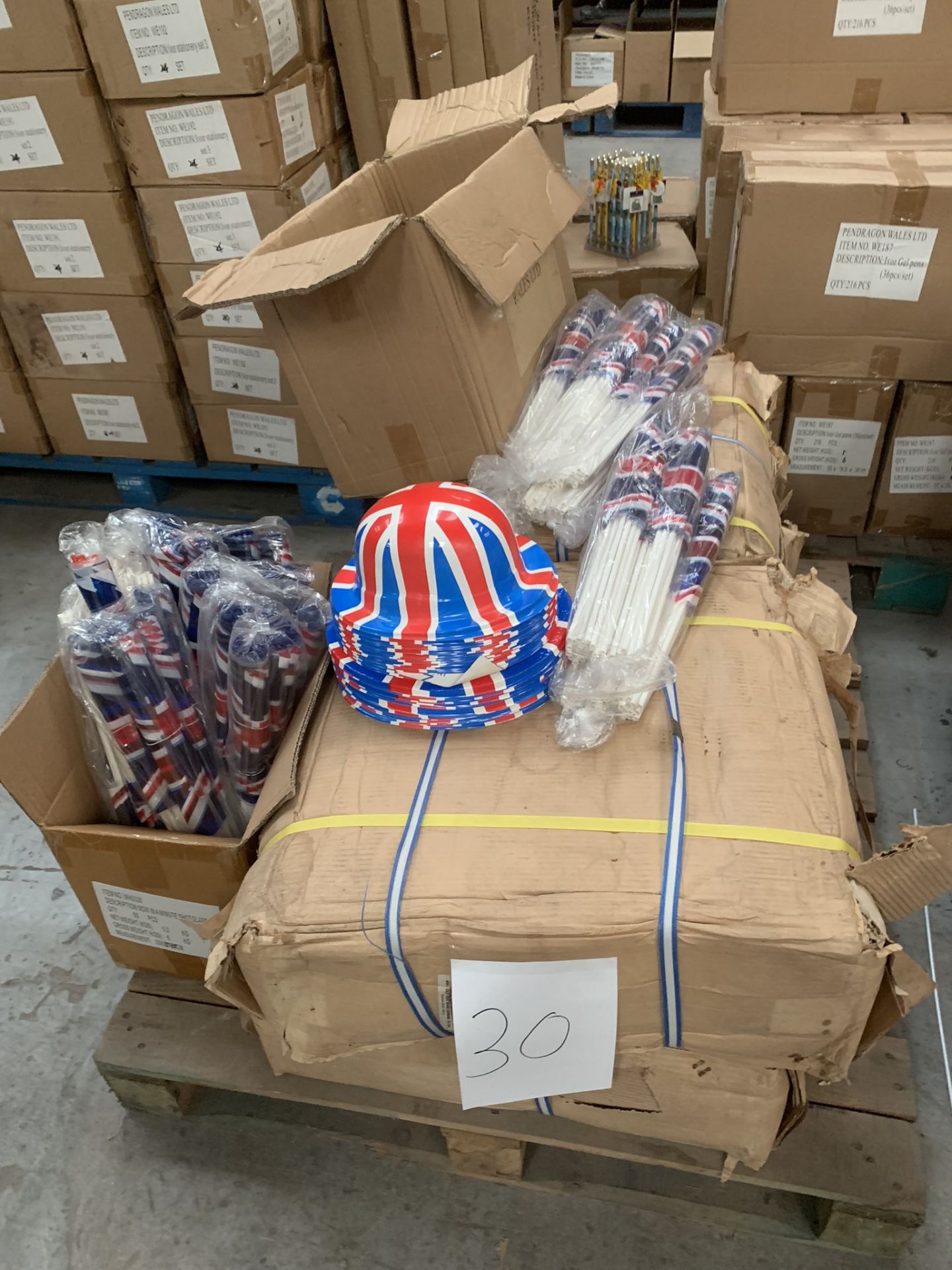 7000 x Union Jack Hand Plastic Waving Flags