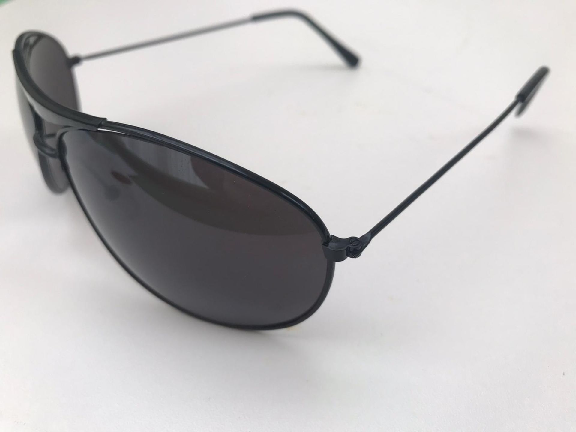 500 x La Lu Branded Sunglasses | Various Styles - Image 4 of 32