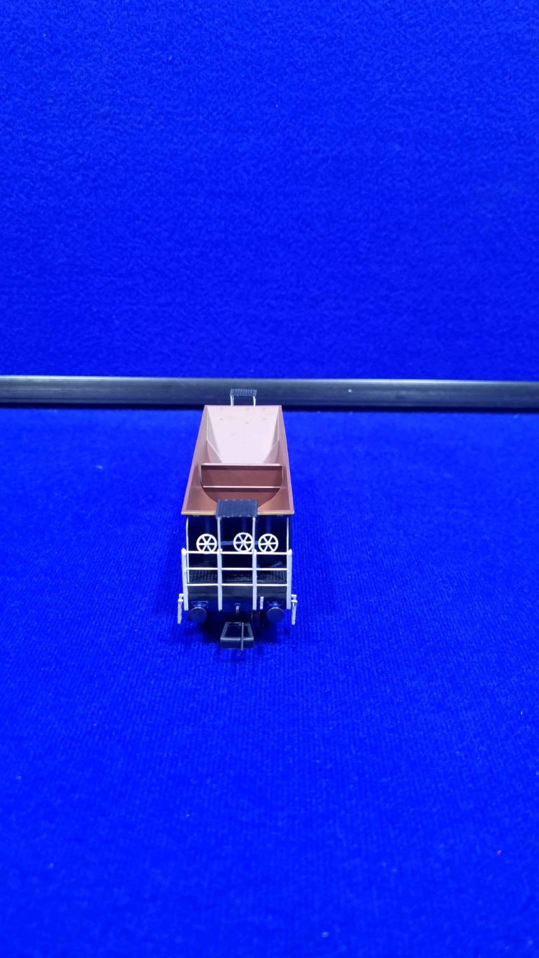 3 x Hornby Ballast Hoppers R6845 - Image 4 of 5