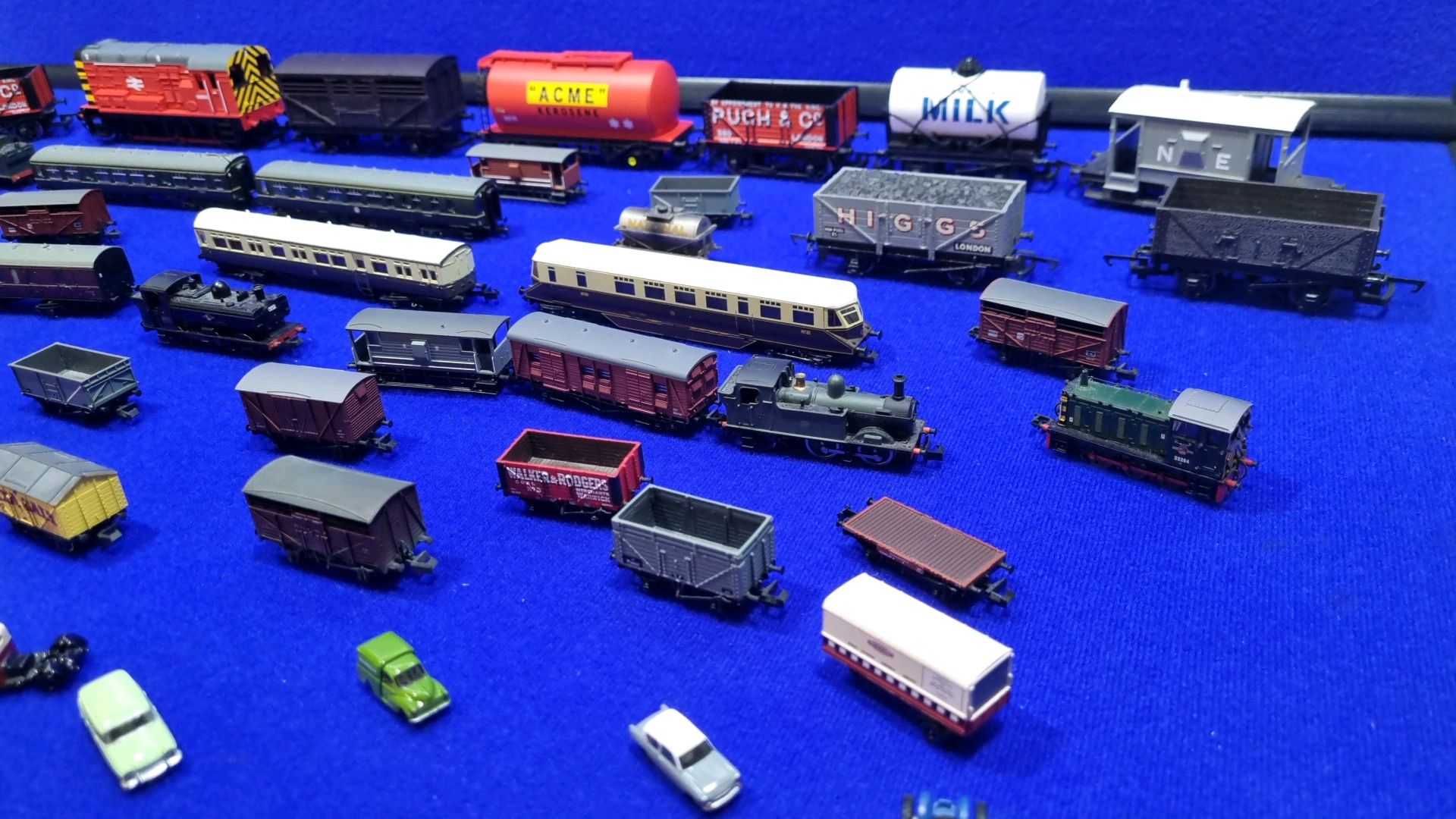 1 x Box Of Various Locomotives, Coaches, Caravans & Vehicles in Various Sizes - Image 6 of 8