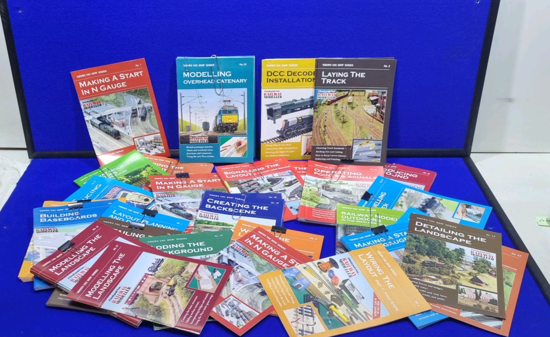 130 x Various Model Railway Instruction Booklets