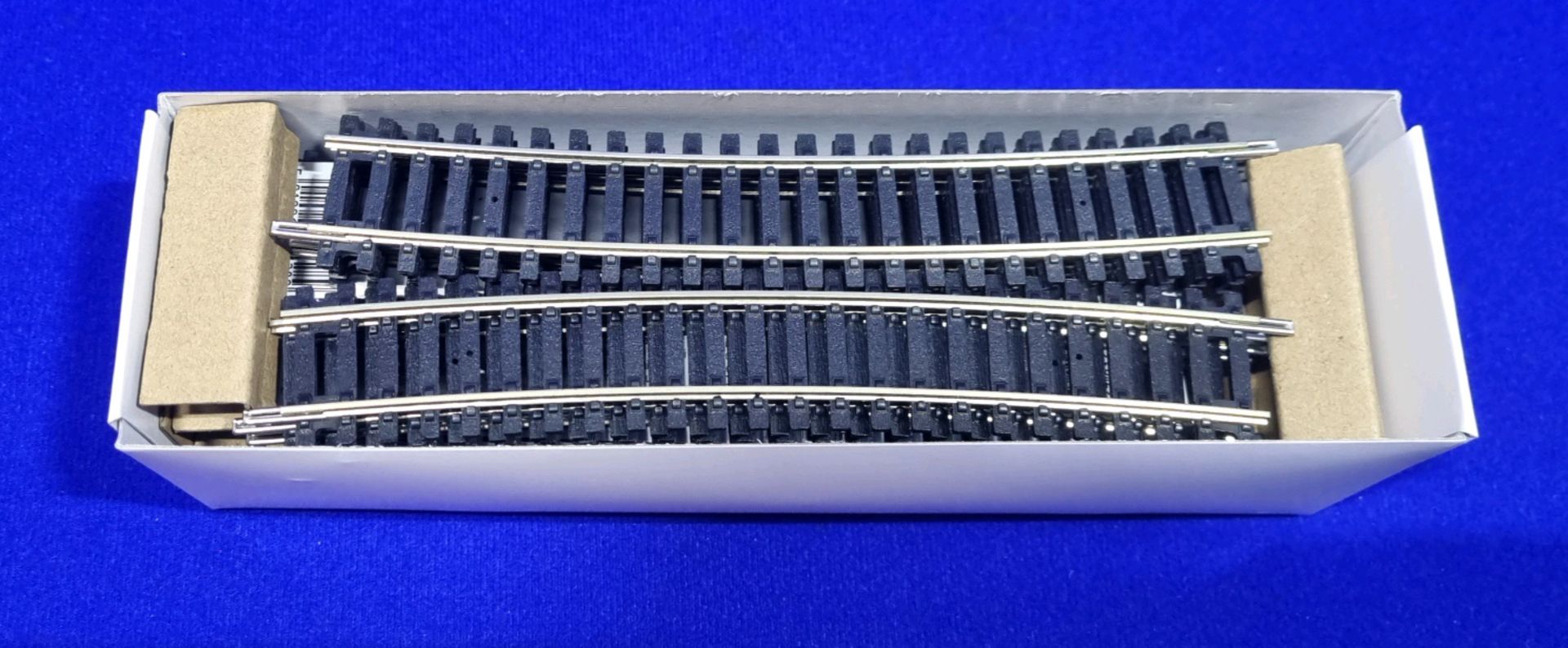 1 x Hornby OO/HO Scale Curved Track, 24 Pack R62B RRP £97.92
