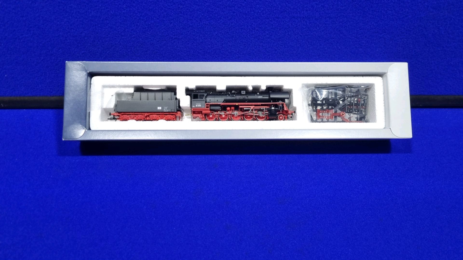 1 X Tillig TT Scale Locomotive 03030 RRP £279.91