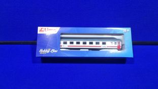 2 x Lima H/0 Scale Coaches HL4041 RRP £51.98
