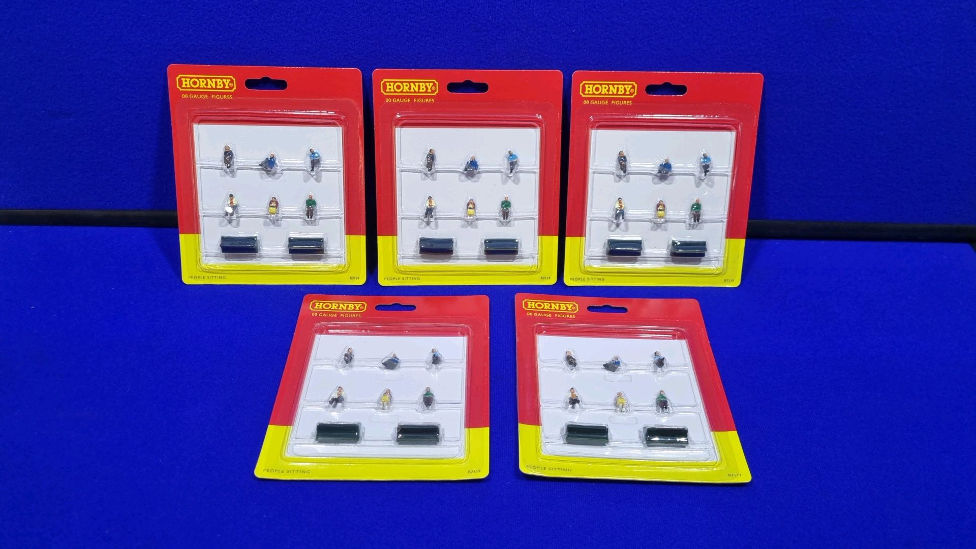 5 x Hornby People Sitting Figures Packs R7119