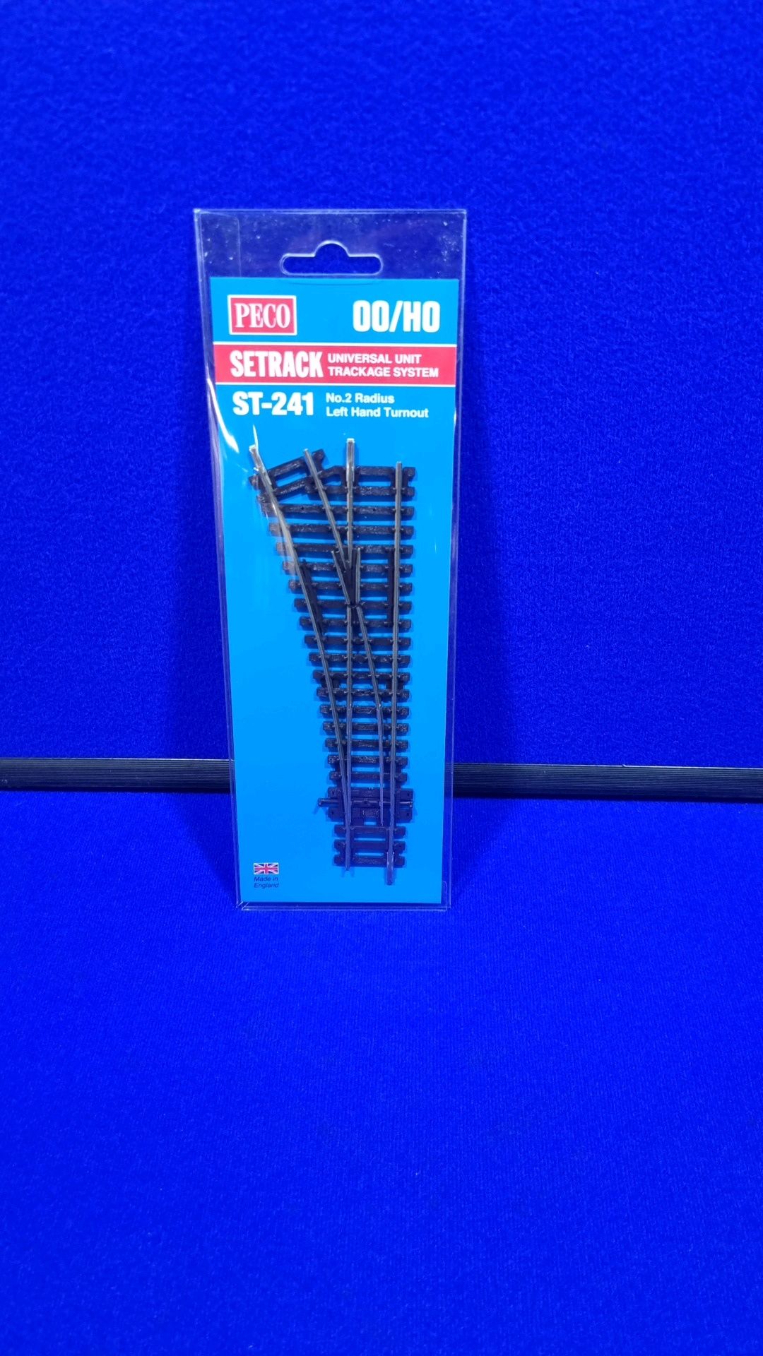 1 x Peco 00/HO Scale 2nd Radius L/H Turnout ST-240 RRP £13.36