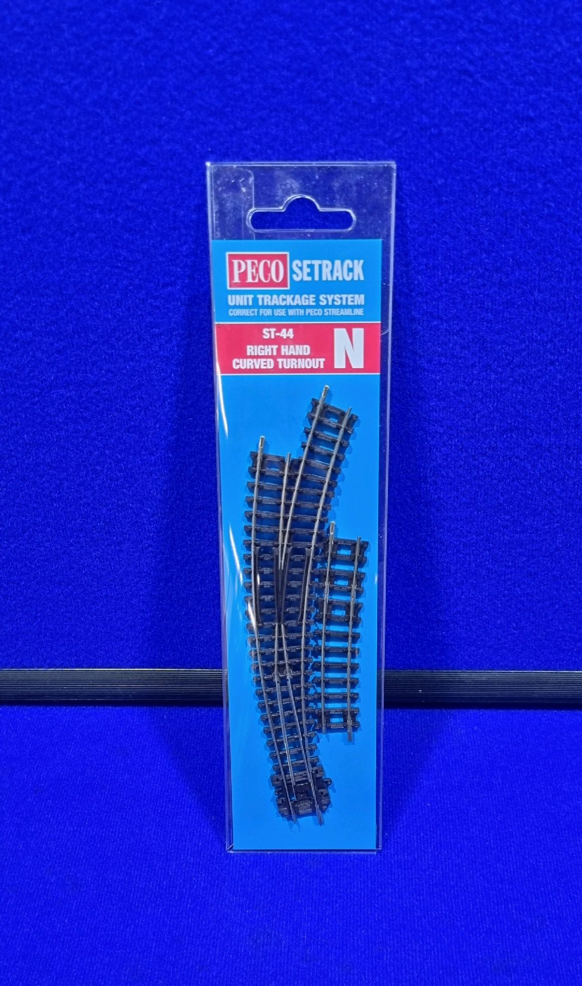 1 x Peco N Scale R/H Curved Turnout ST-44 RRP £19.96