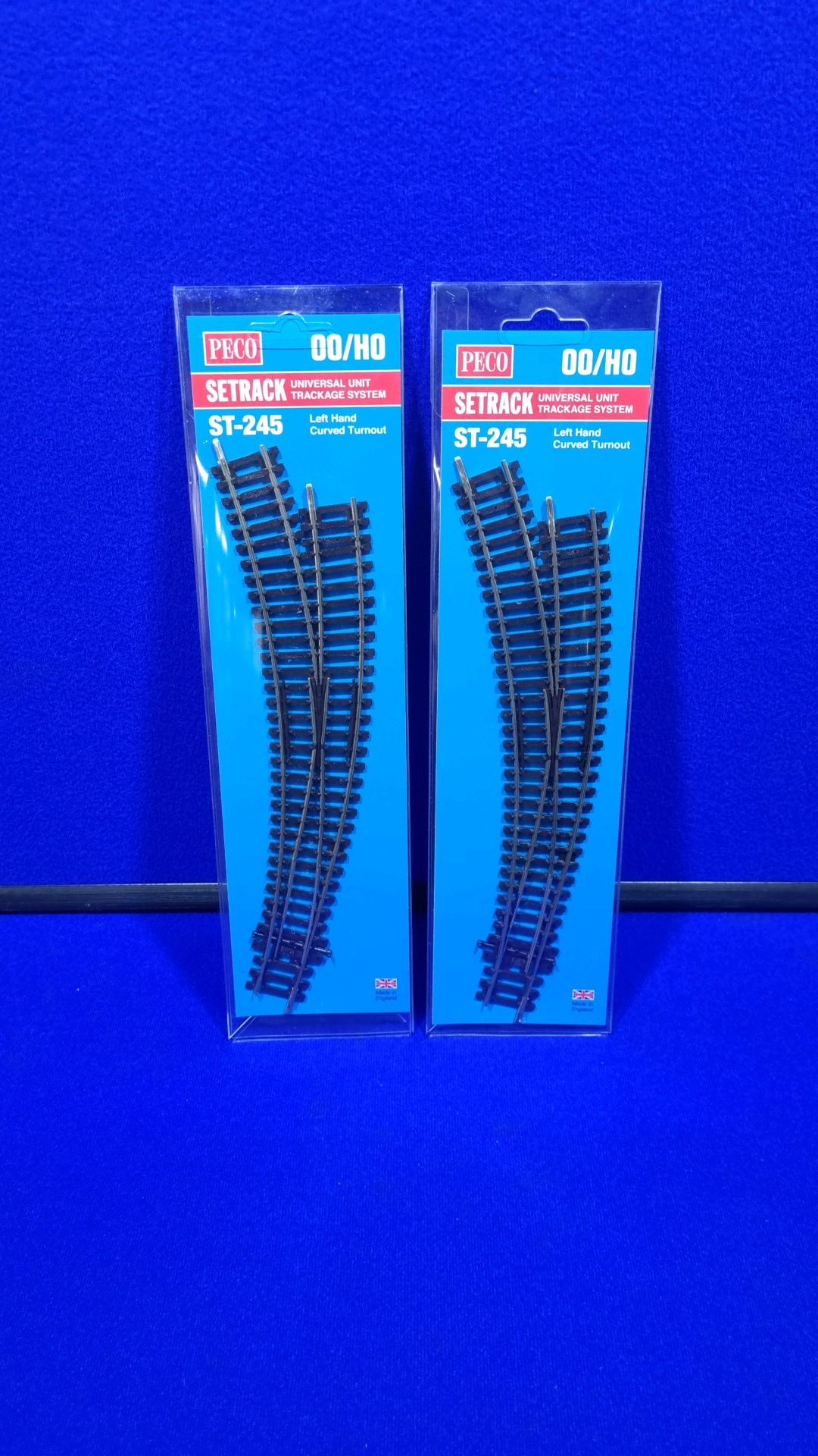 2 X Peco 00/H0 Scale Curved L/H Turnout ST-245 RRP £41.81