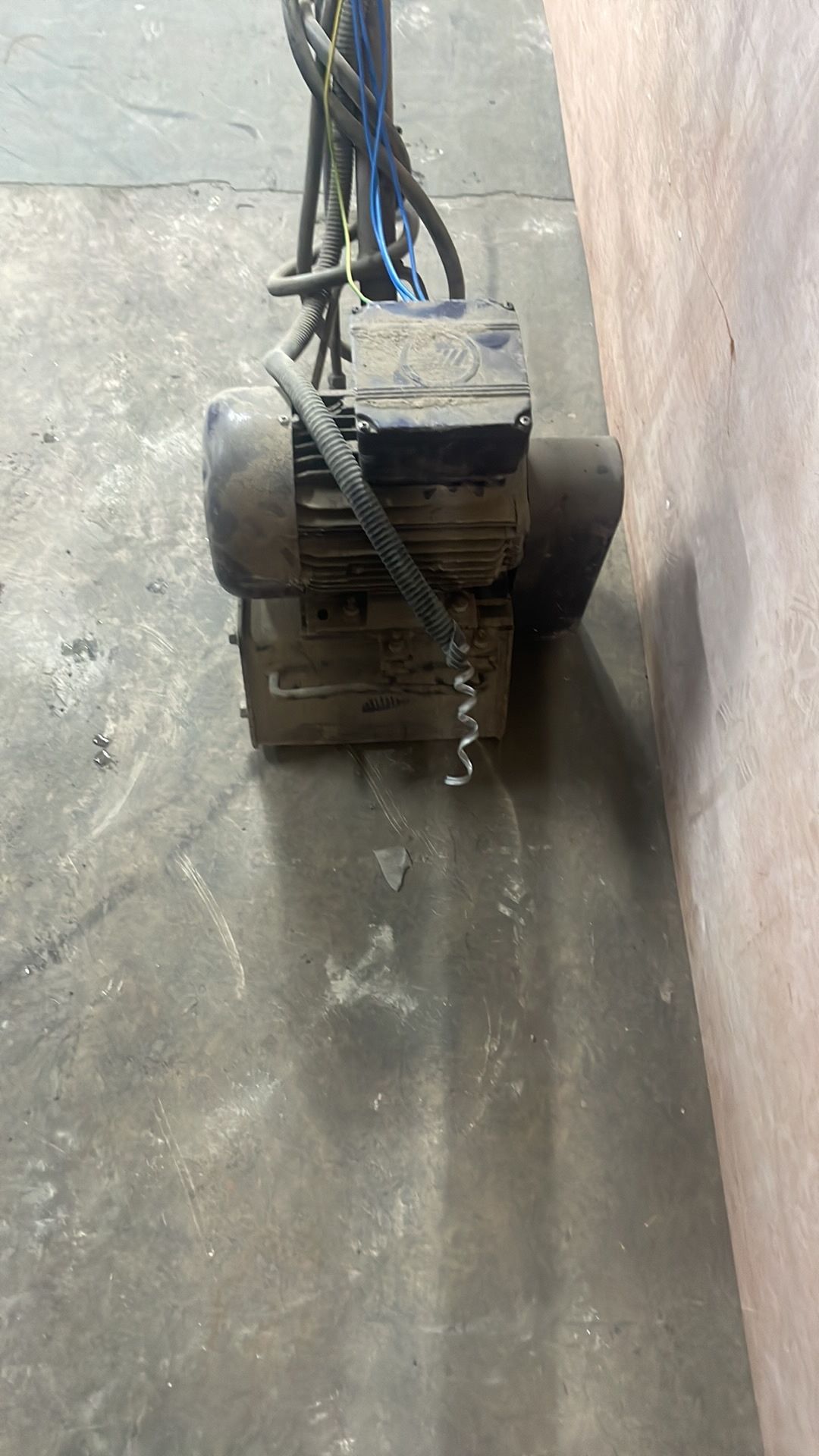 Small Floor Grinder - Image 5 of 6