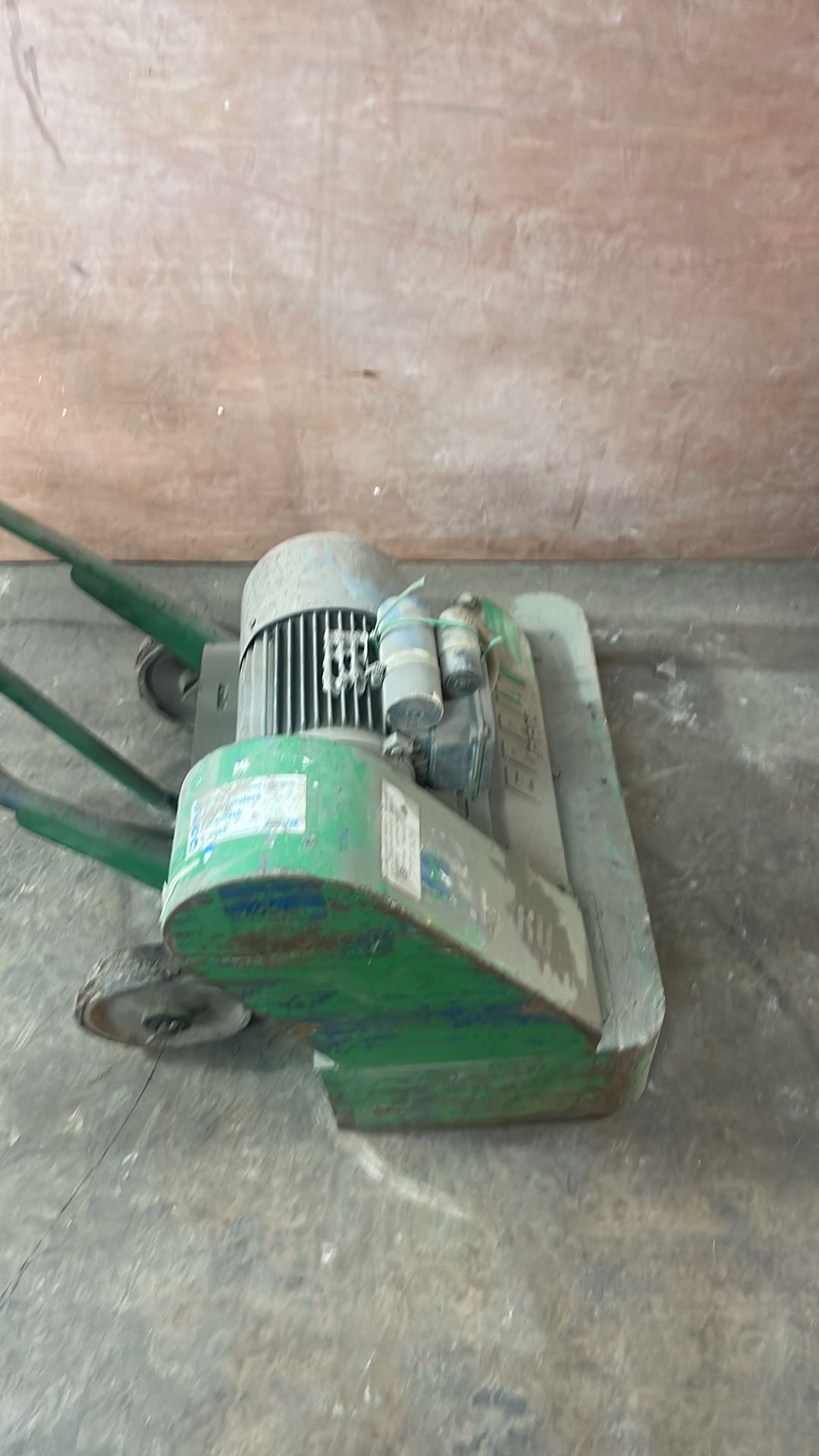 Errut Floor Grinder - Image 2 of 5