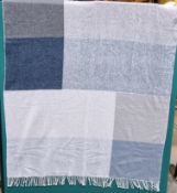 Scatter box "Riley" Grey/Teal Throw