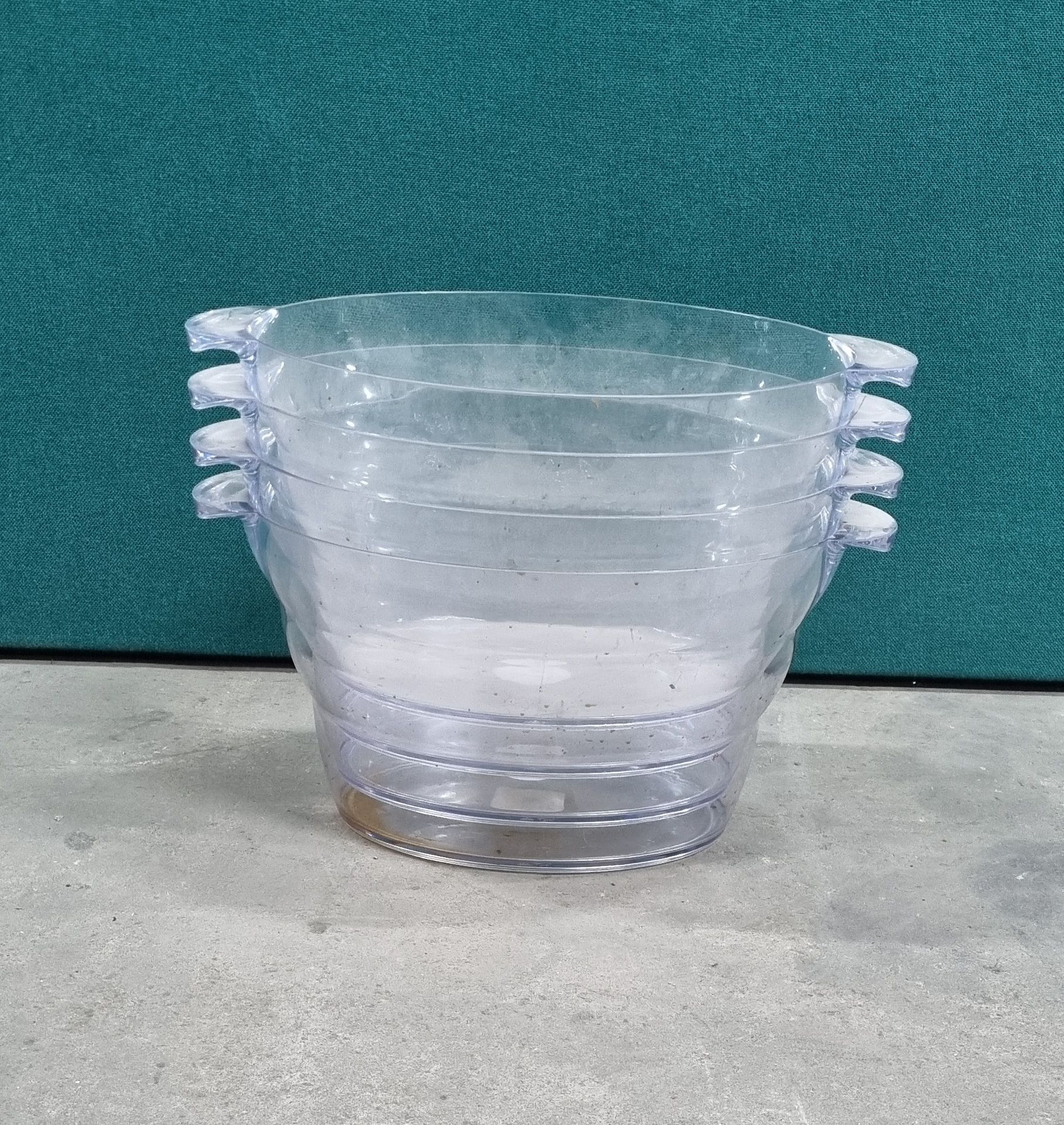 4 X Plastic Bowls