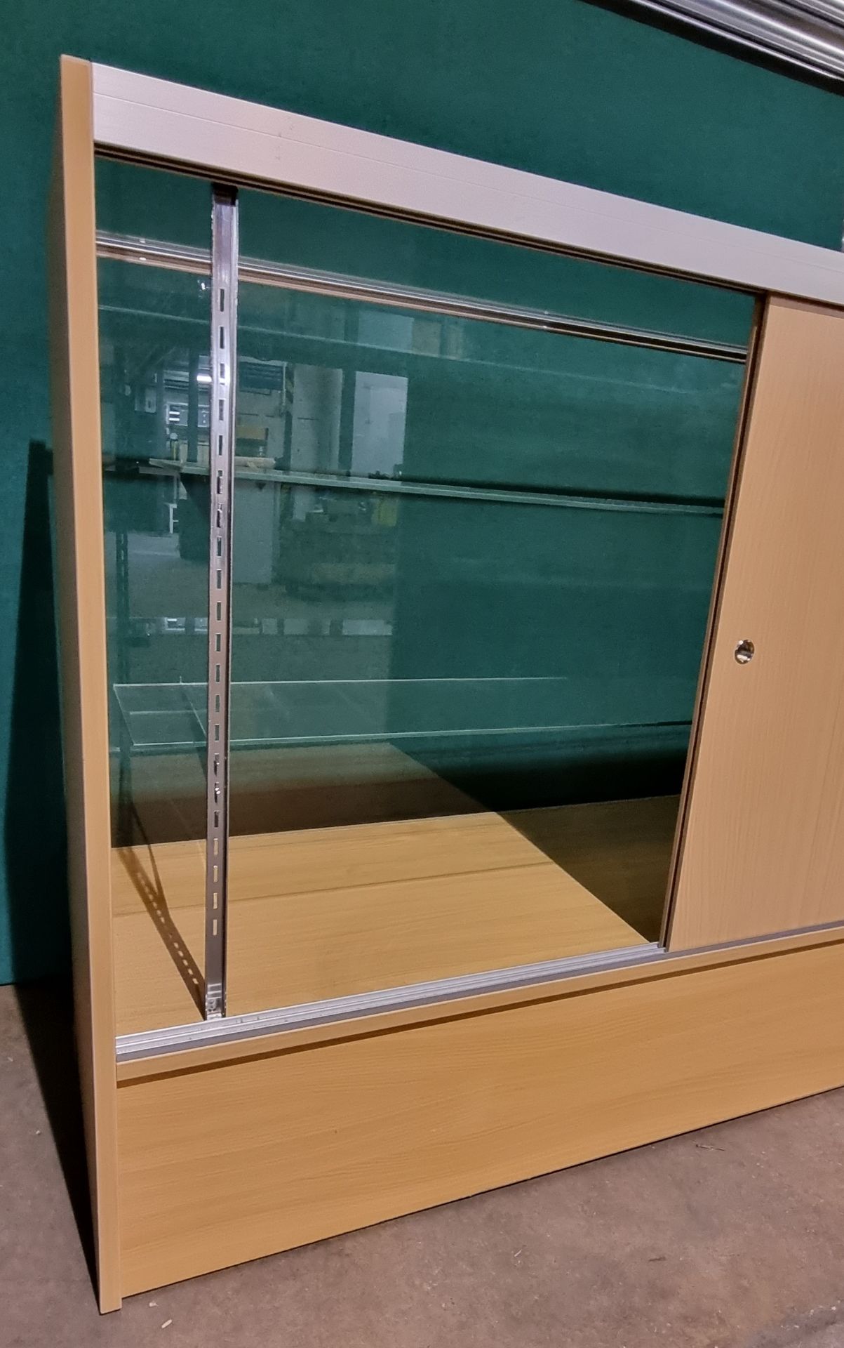 2 x Beech Display Cabinets With 2 Glass Shelves 1220mm x 460mm x 975mm - Image 6 of 6