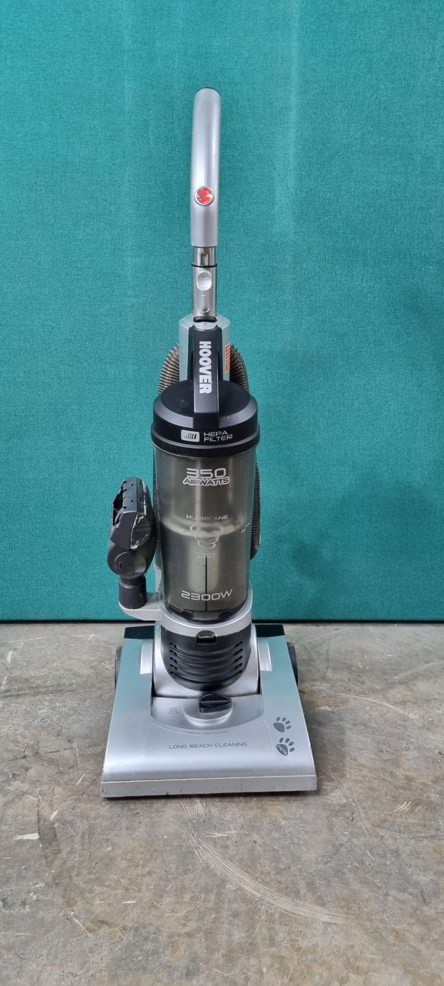 1 x Hoover 2300W Long Reach Cleaning Vacuum Cleaner HP2300001