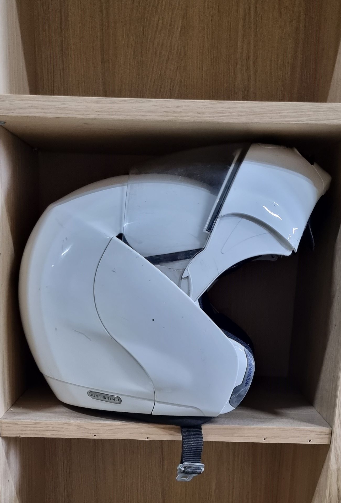 Caberg Justissimo White Crash Helmet Size Large/59-60 - Image 5 of 6