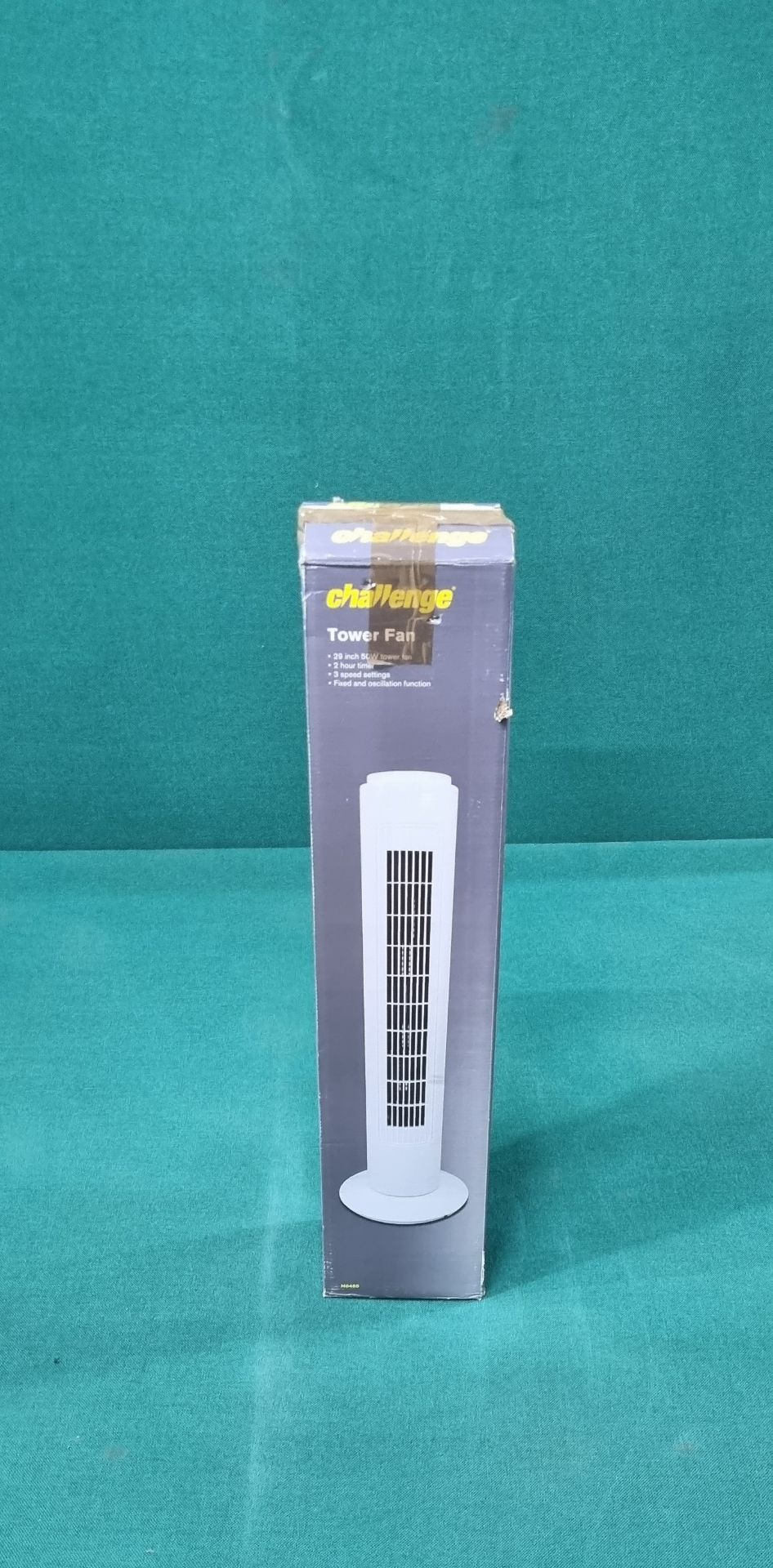 1 x Challenge 3 Speed Tower Fan white