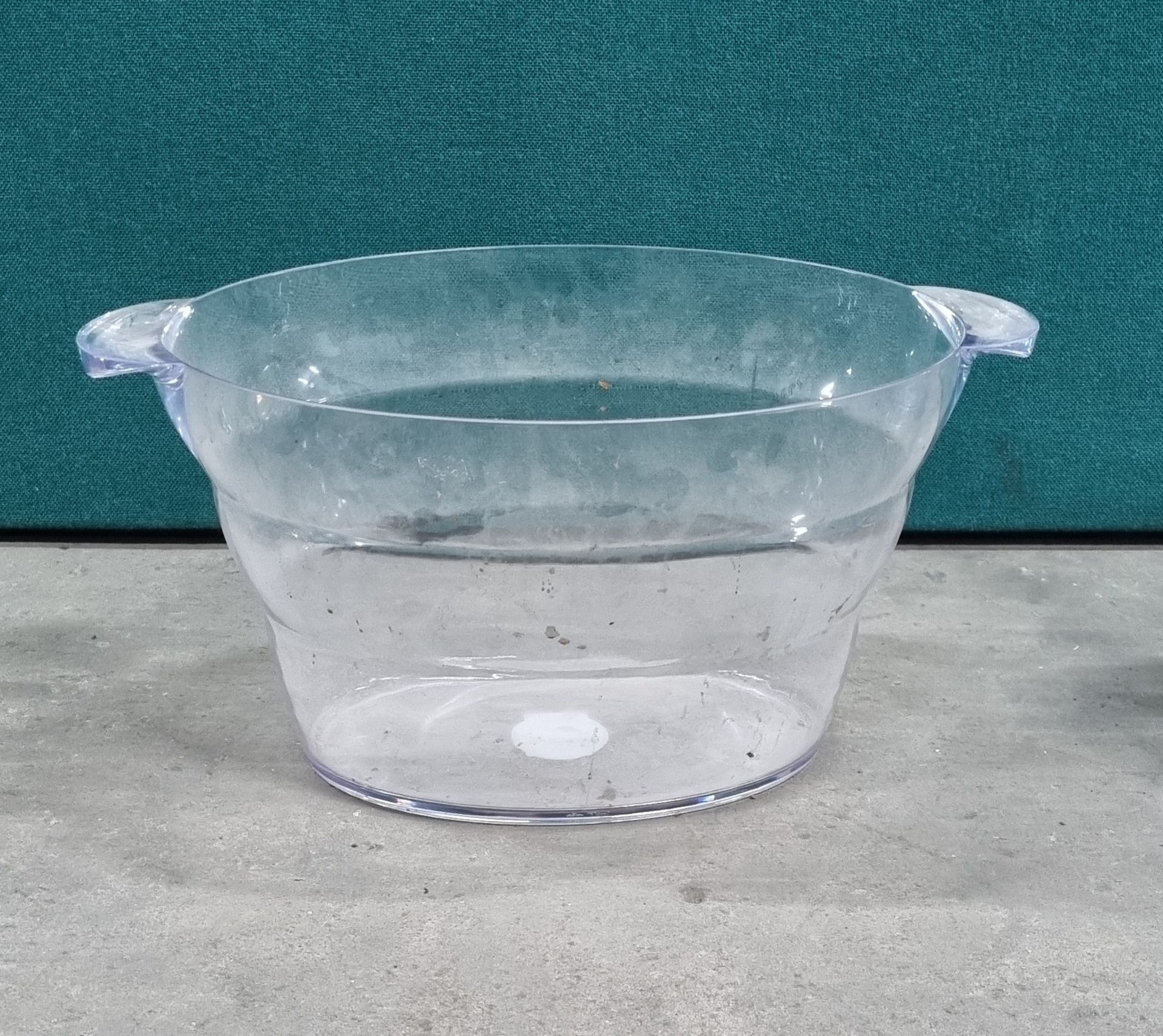 4 X Plastic Bowls - Image 2 of 2