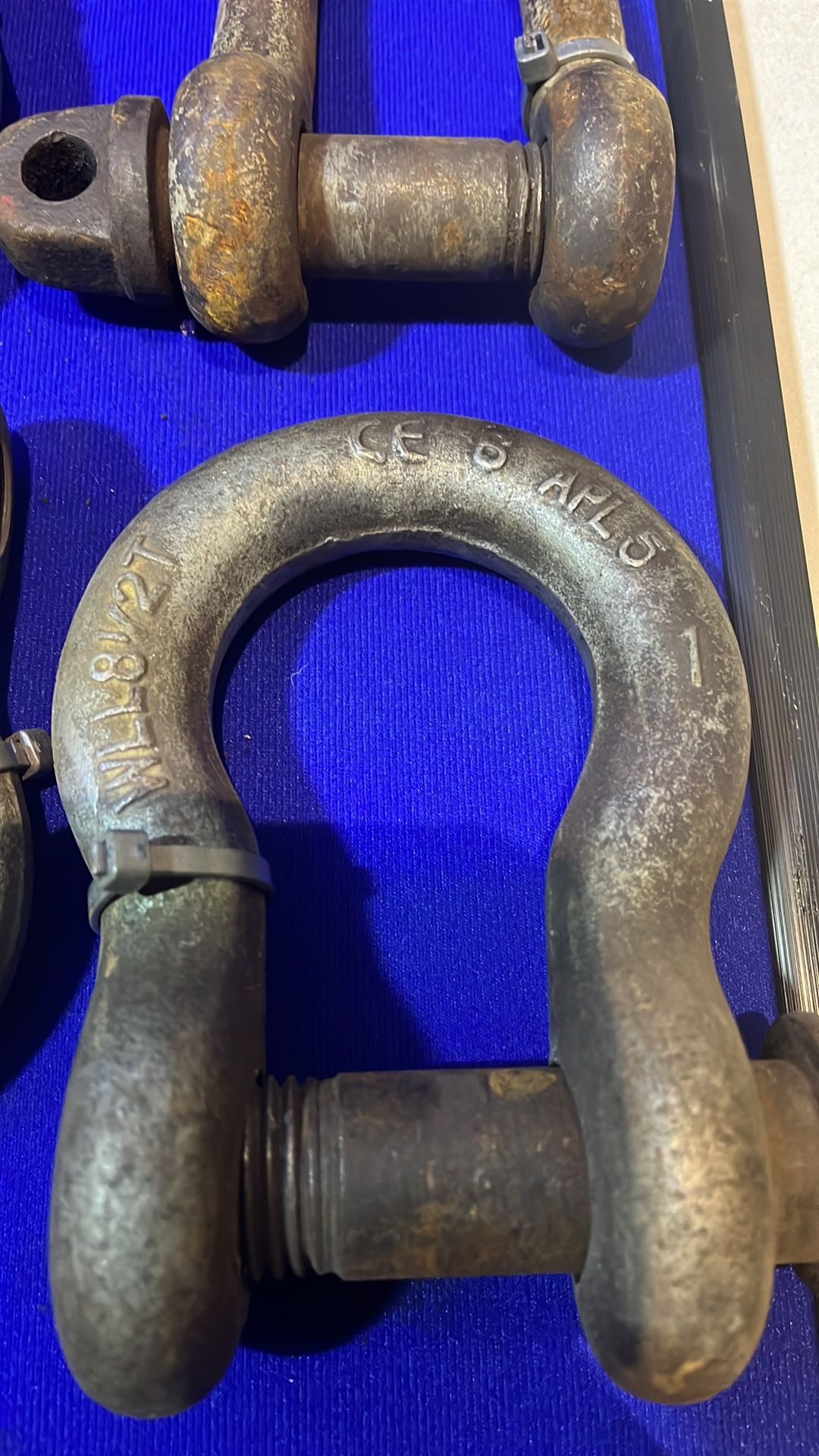 15 x Various Lifting Bow Shackles * As Pictured* - Image 9 of 11