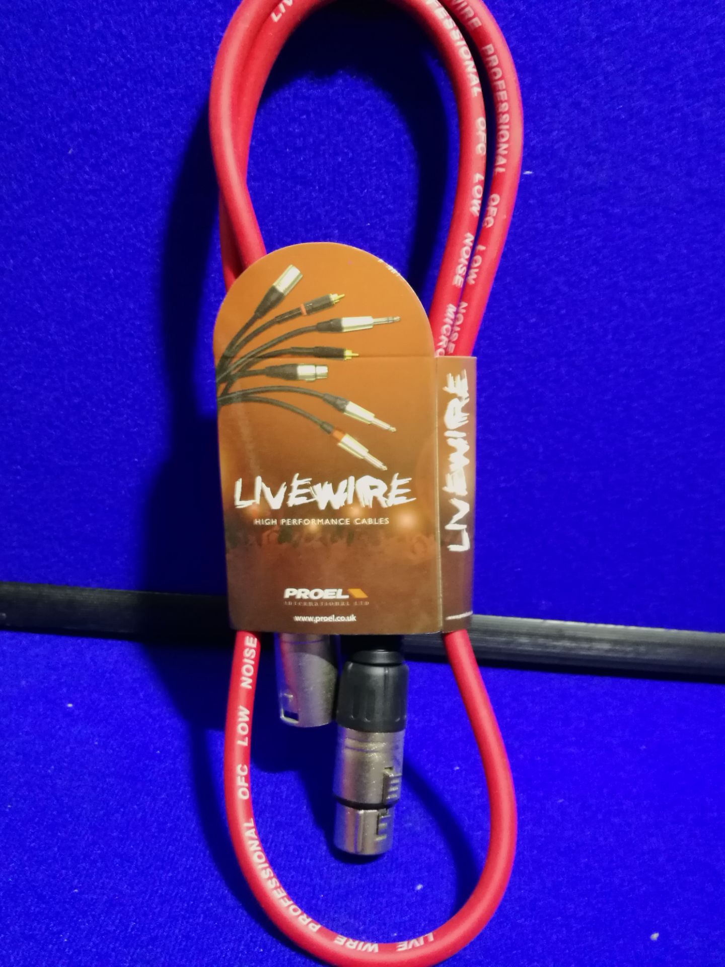 Proel Livewire Male XLR/Female XLR | 1m, Red | BROAD350LU1RD