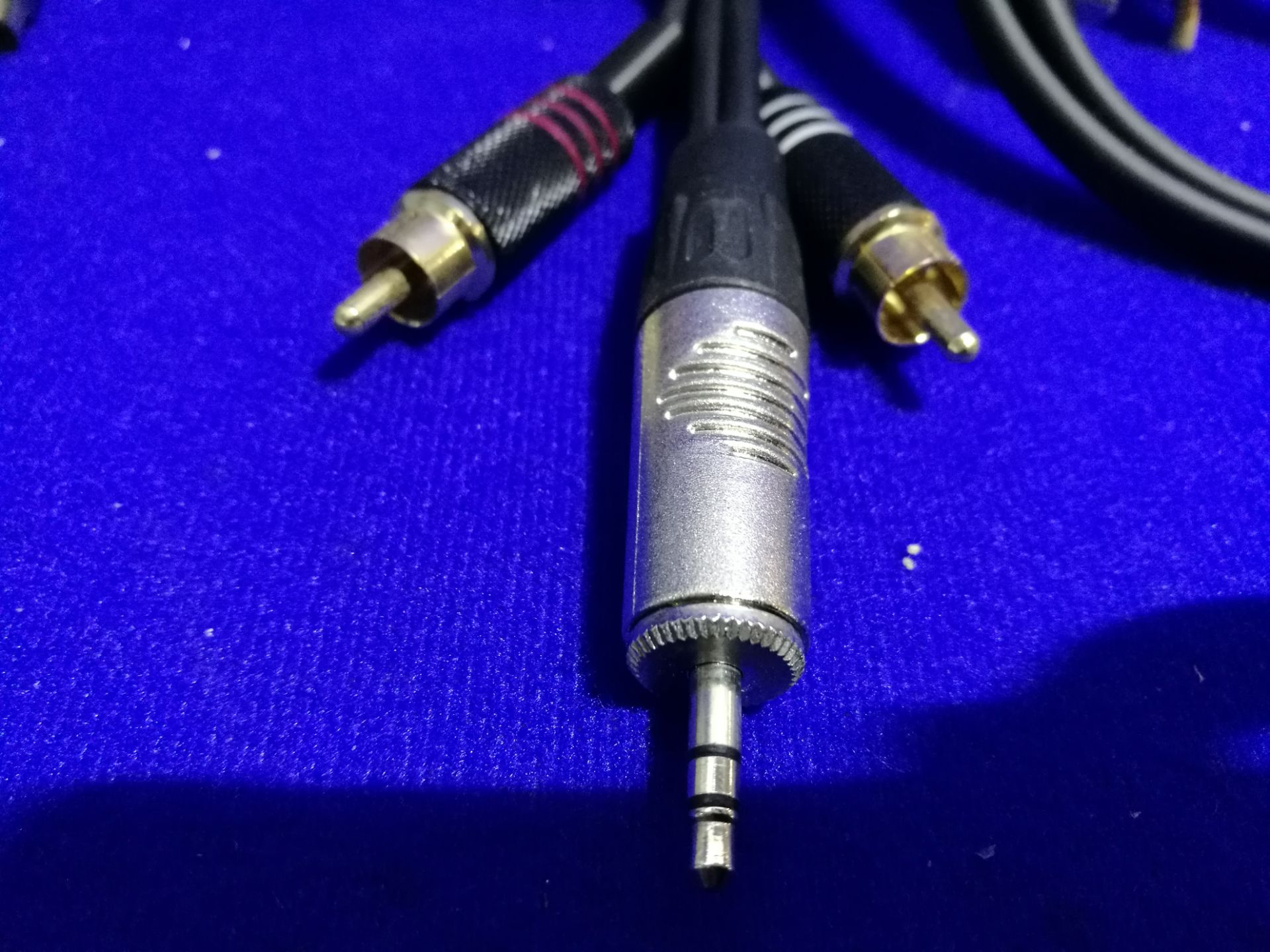 3 x Proel 3.5mm Stereo Jack Plugs - 2 RCA Plugs LU 1.5 - Image 2 of 3
