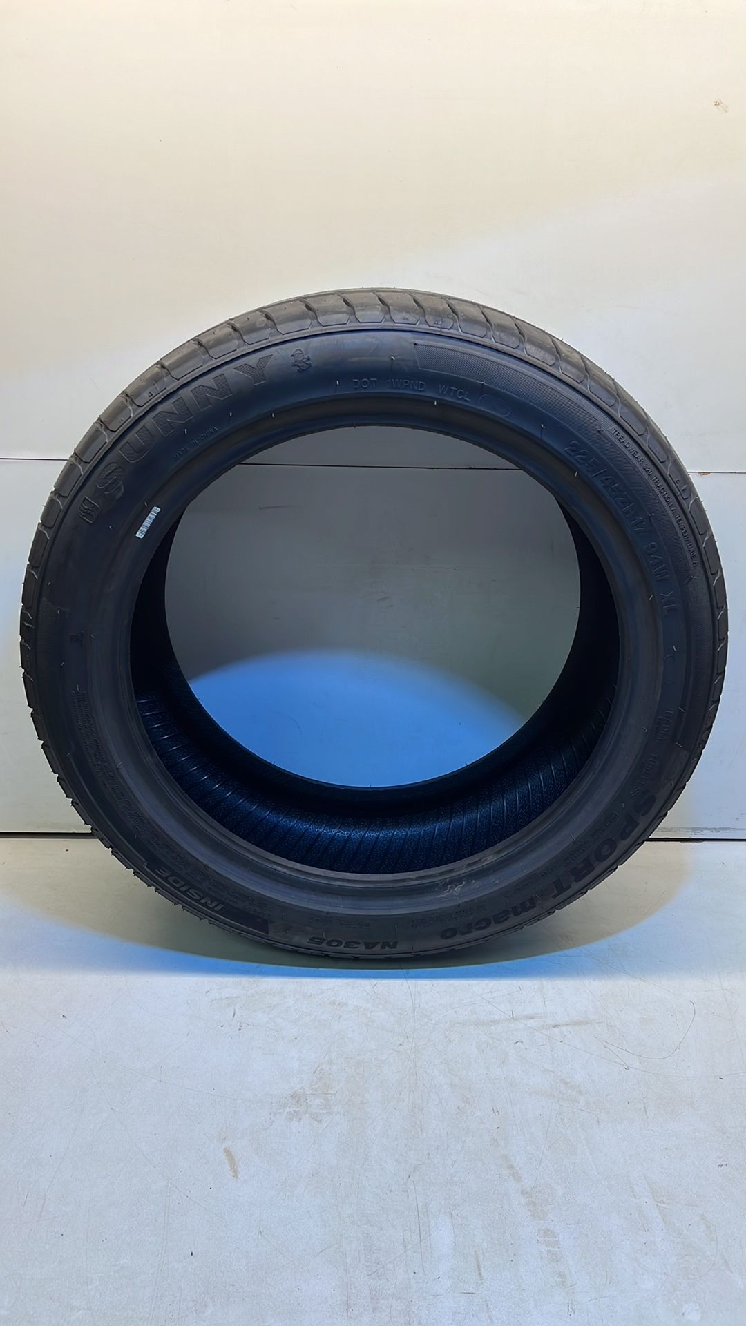 Sunny | NA305 | 225/45ZR17 Tyre - Image 3 of 5
