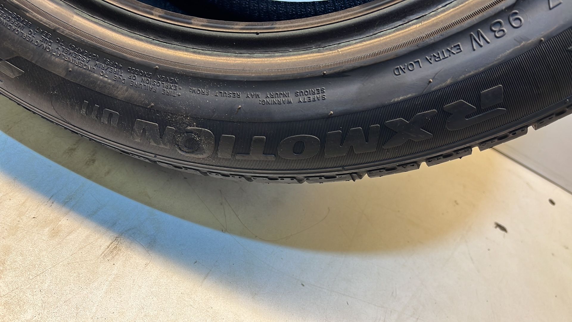 Roadx | Rxmotion U11 | 225/50ZR17 Tyre - Image 5 of 6