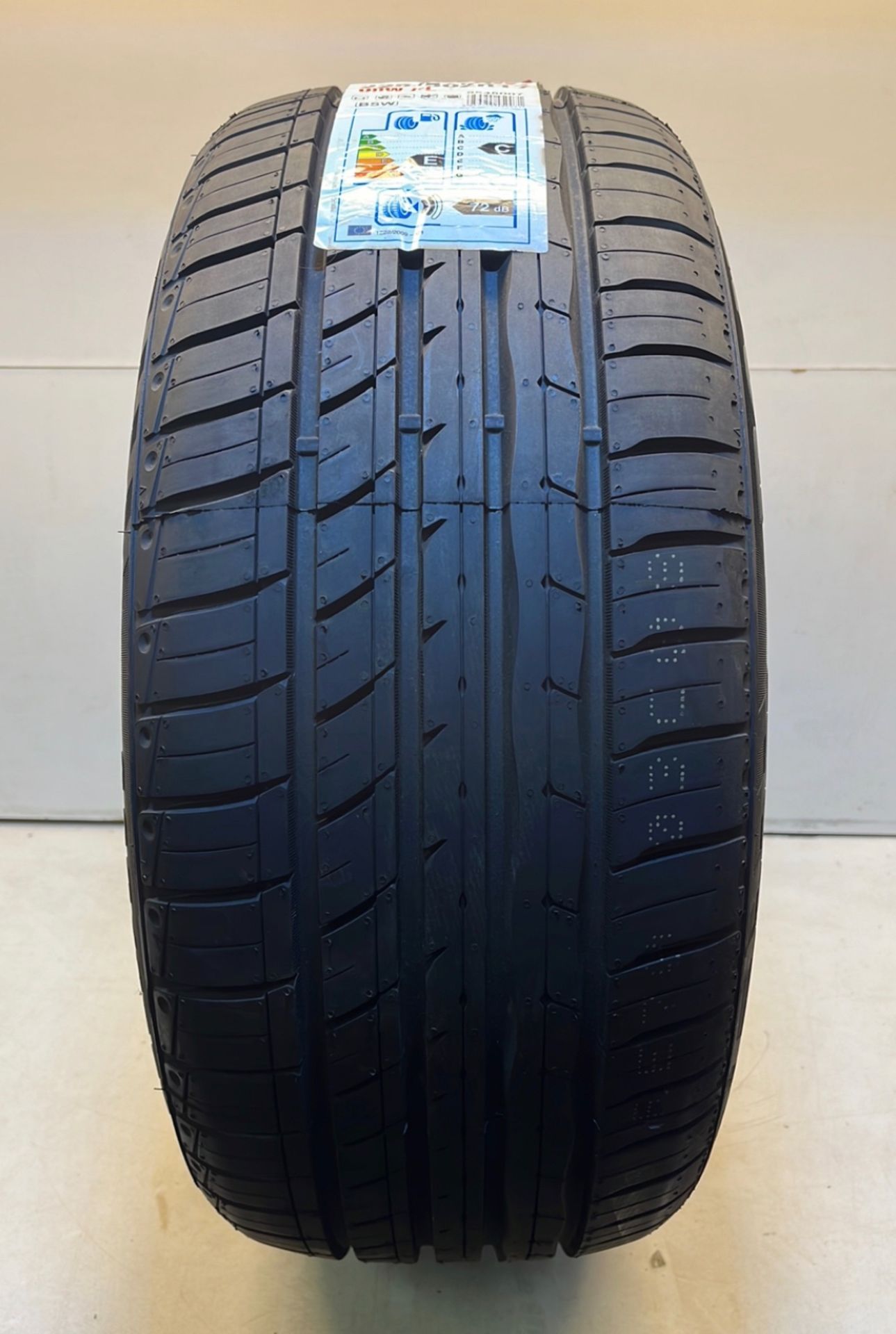 Roadx | Rxmotion U11 | 225/50ZR17 Tyre - Image 2 of 6