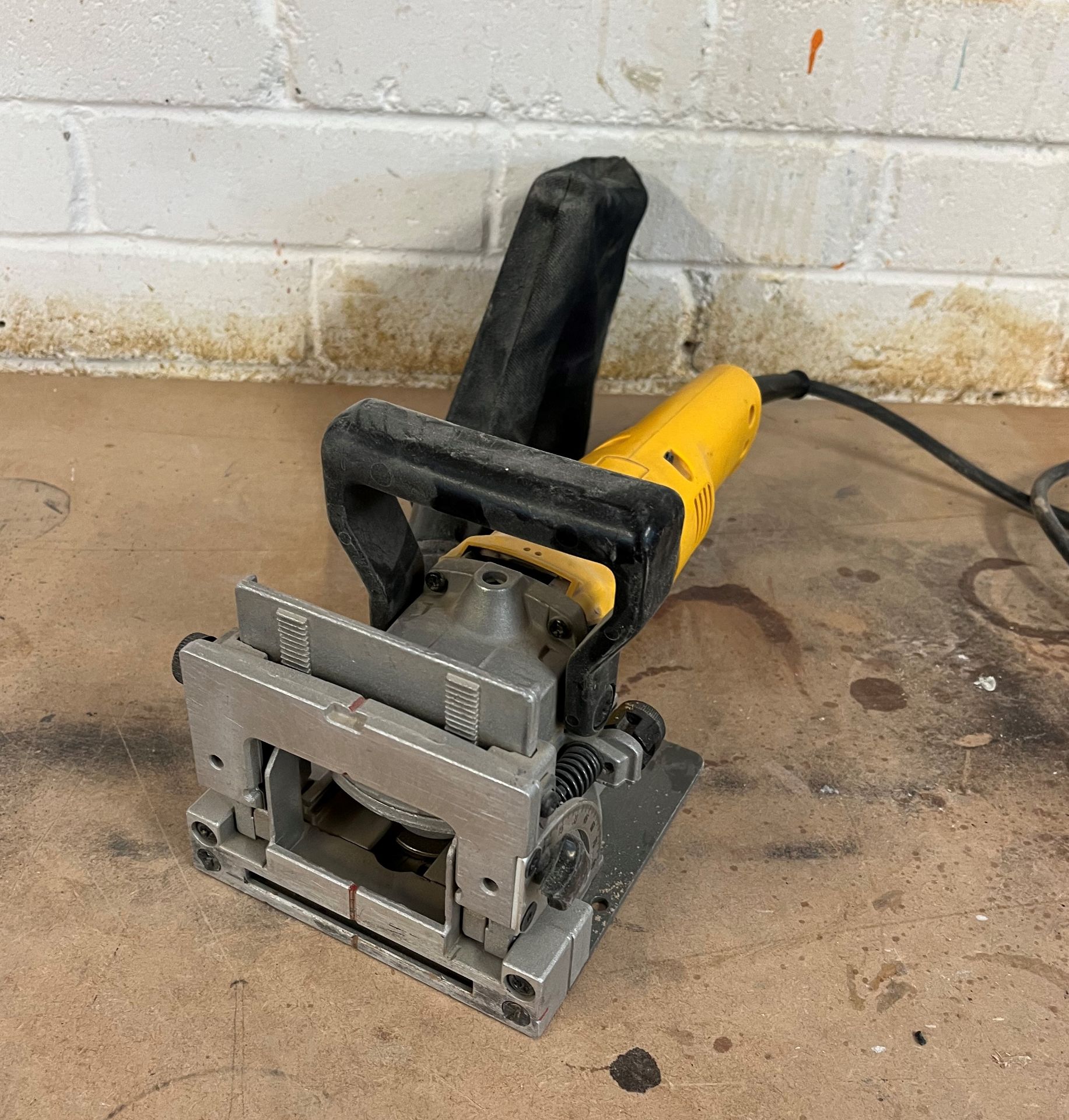 DeWalt DW682-GB Biscuit Jointer - Image 2 of 5