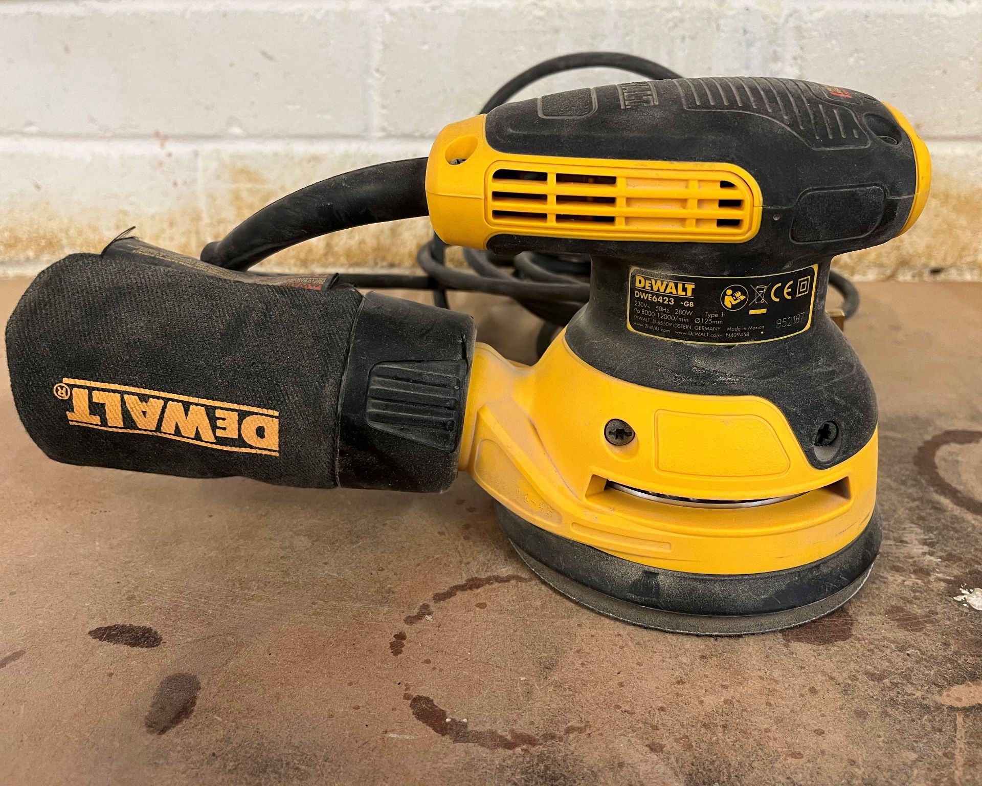 DeWalt DWE6423GB Sander - Image 3 of 5