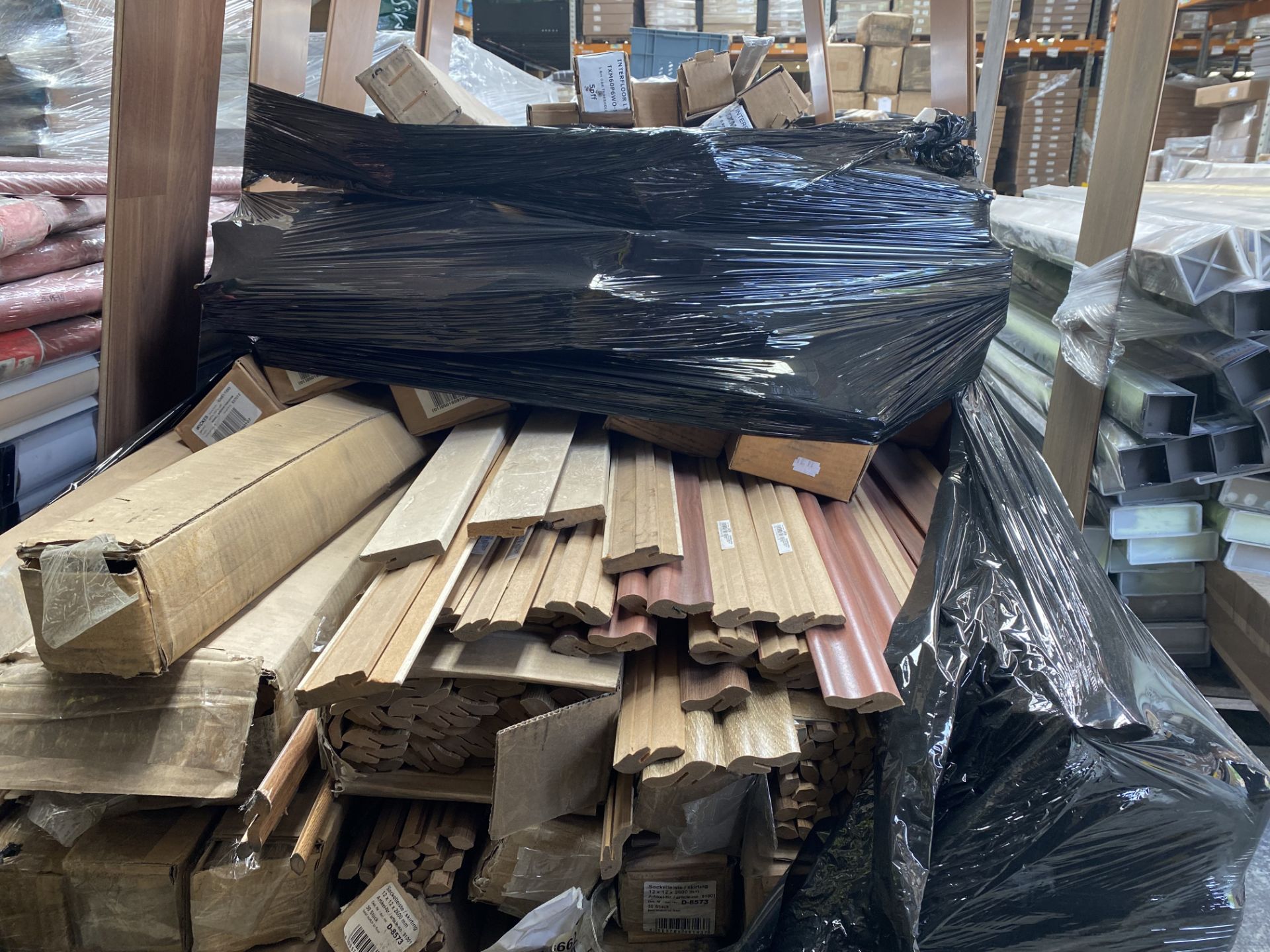 Mixed Pallet Of Various Wooden & Metal Trims, Thresholds & Tracks - Image 3 of 6