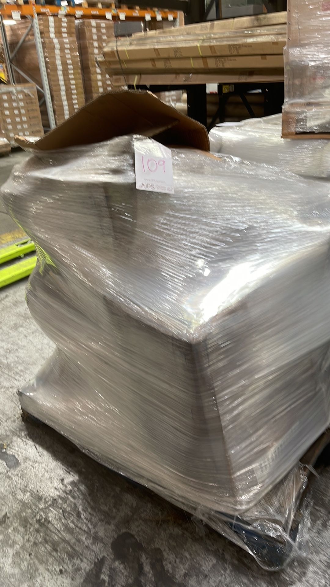 Pallet Of Various Toilet Pans & Pedestals