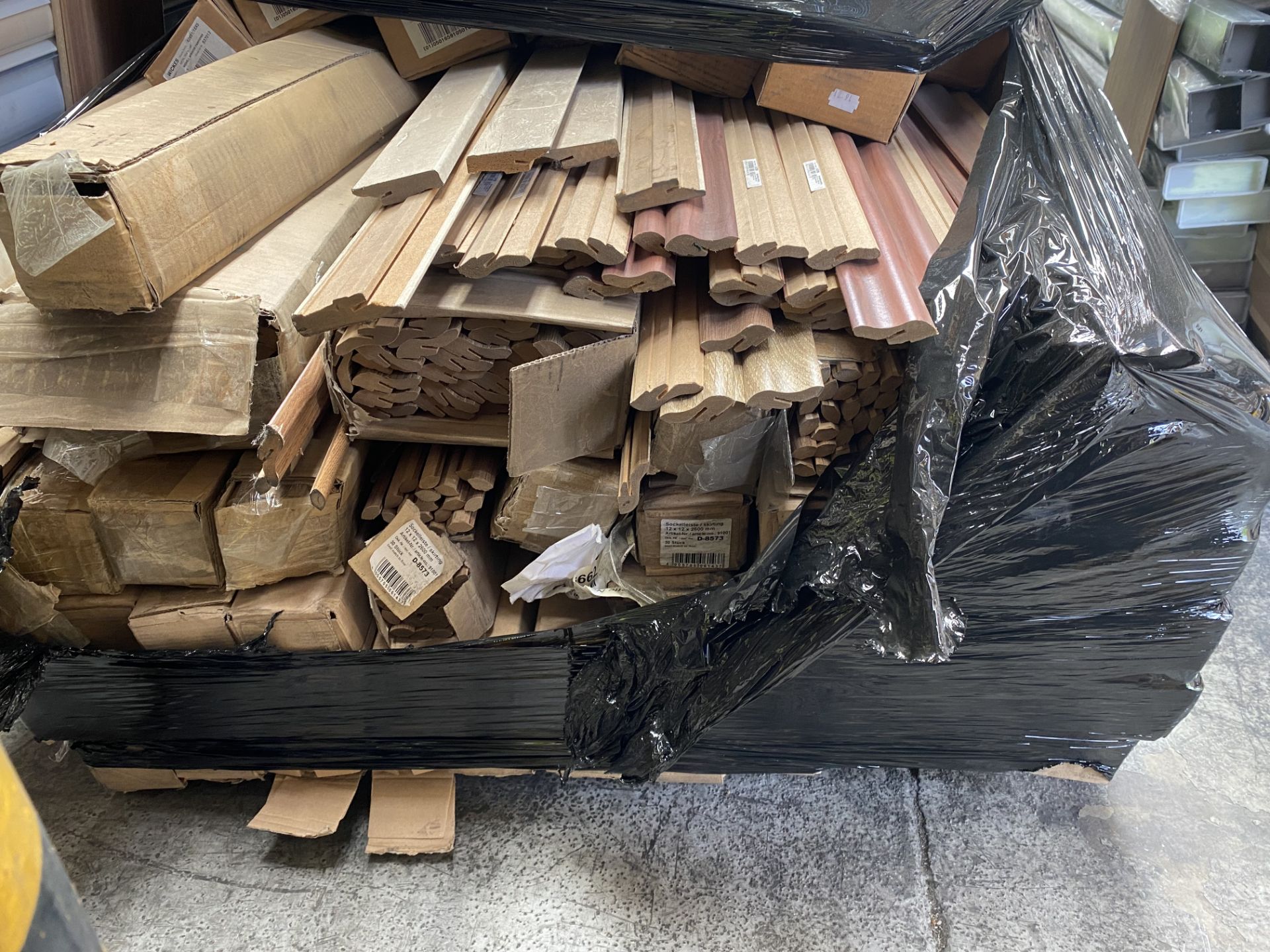 Mixed Pallet Of Various Wooden & Metal Trims, Thresholds & Tracks - Image 2 of 6