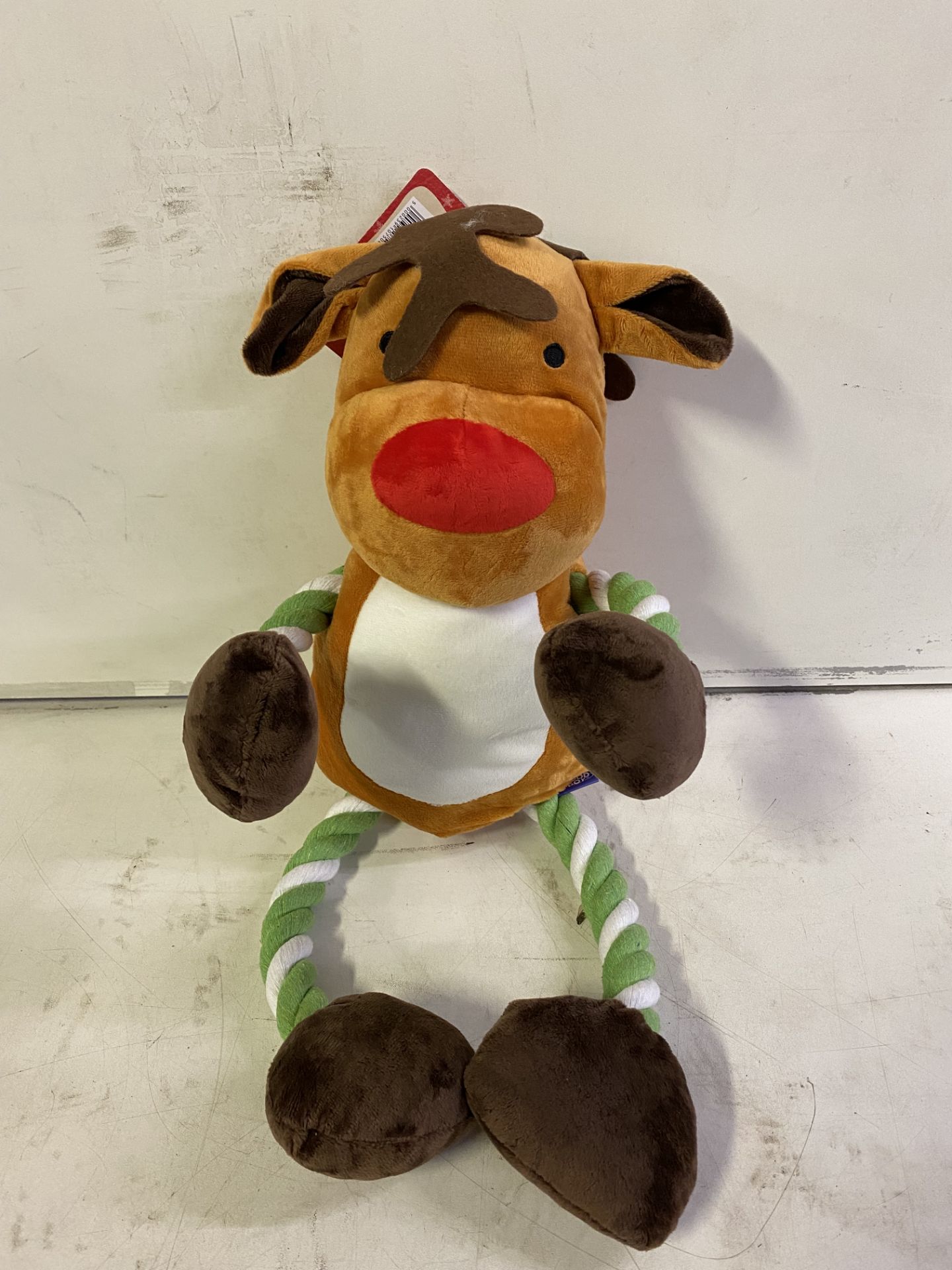 18 x GoodBoy Christmas Hug Tug Reindeer Rope Arms & Legs (85cm) Dog Toy Gifts - Image 2 of 6