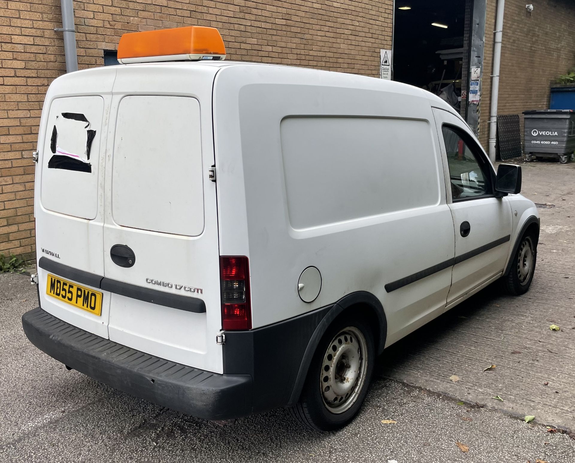 Vauxhall Combo Van White | Reg: MD55 PMO | Mileage: 191,161 - Image 6 of 15