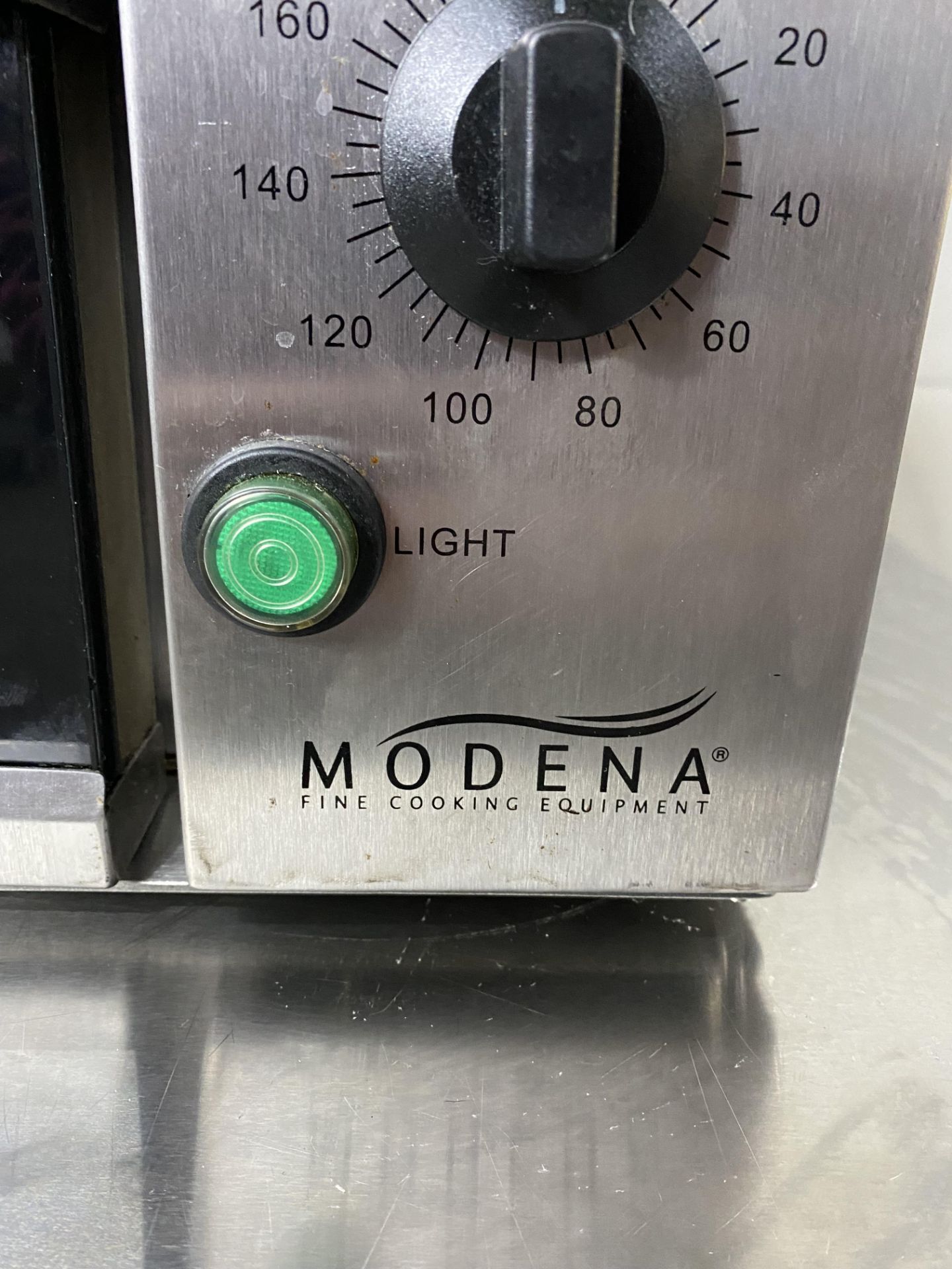 Modena CTC001 Electric Countertop Convection Oven With Grill - Image 11 of 14