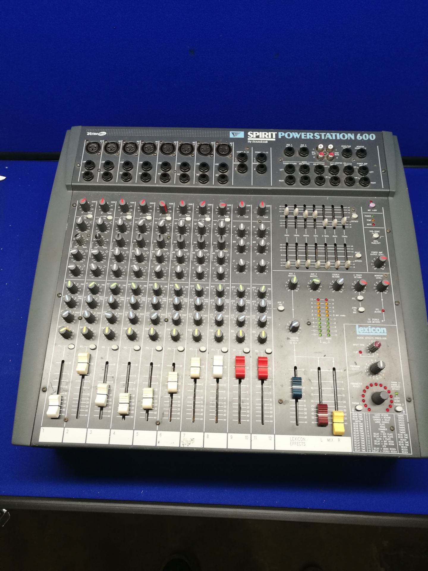 Soundcraft Spirit Powerstation 600 Mixer