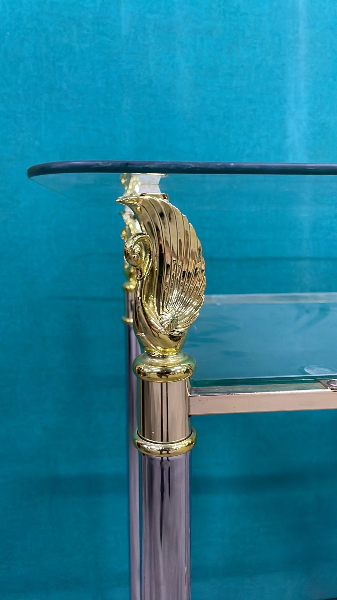 Elegant Glass Side Table with Decorative Swans - Image 2 of 4