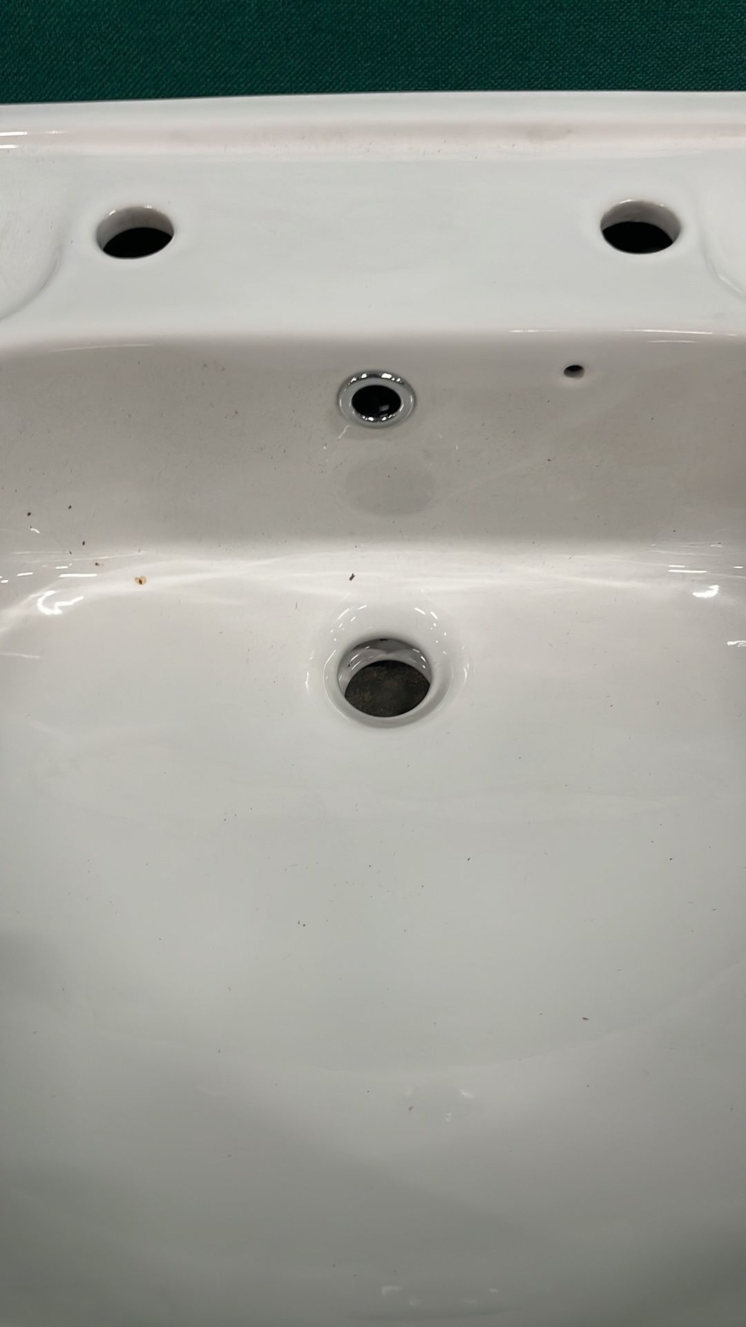 Mandarin Design Bathroom Sink - Image 3 of 5