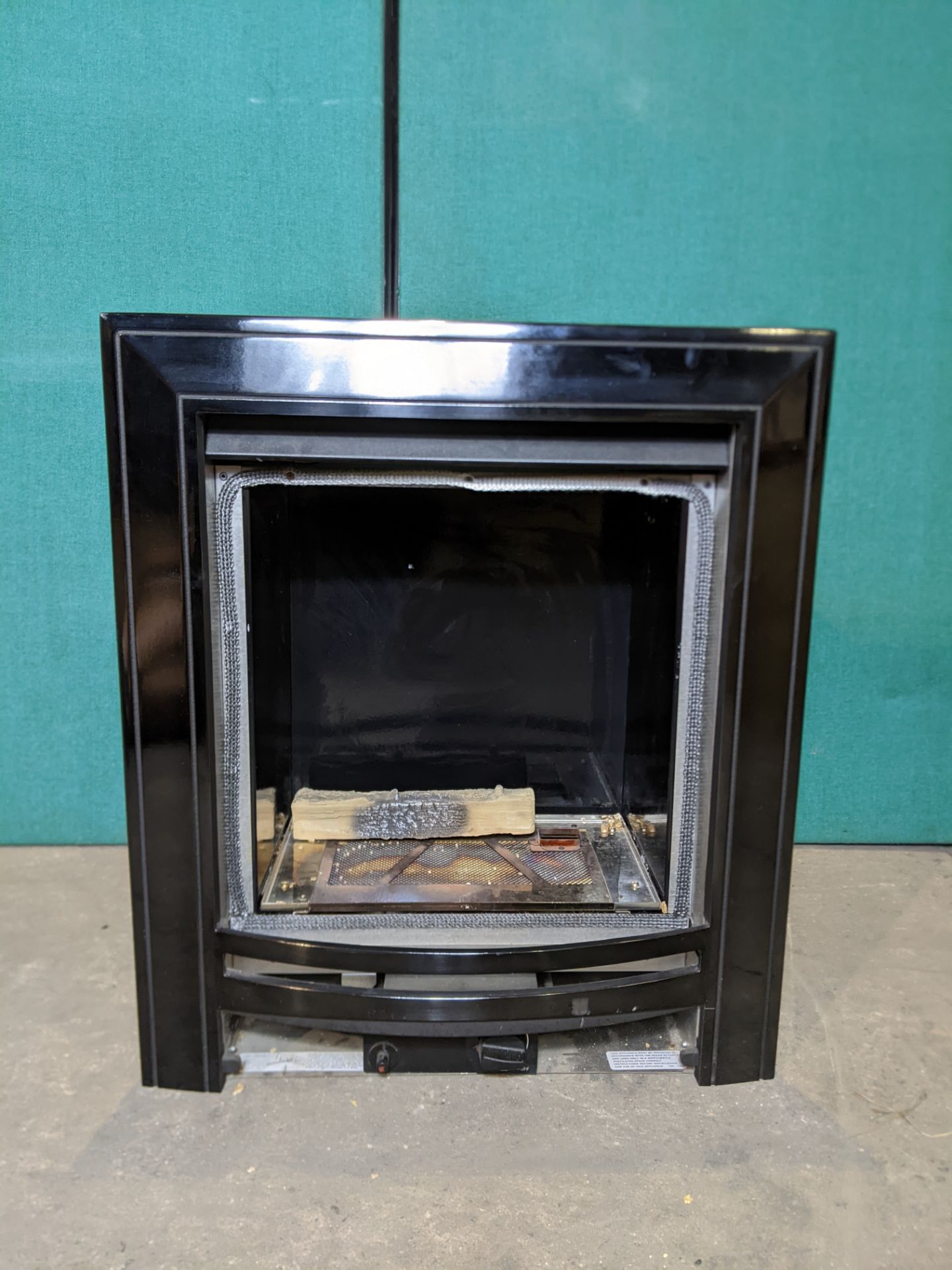 Ex Display BFM Gas Fire | 630mm x 615mm x 280mm