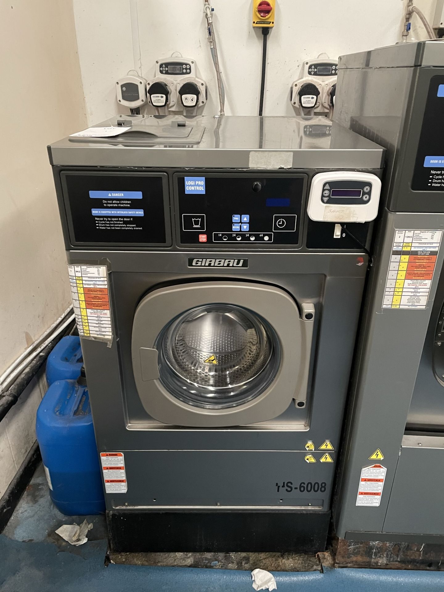 Girbau HS6008 LPE 9kg Commercial Washing Machine w/ 4 Pump LDRY Dispenser - Image 2 of 10