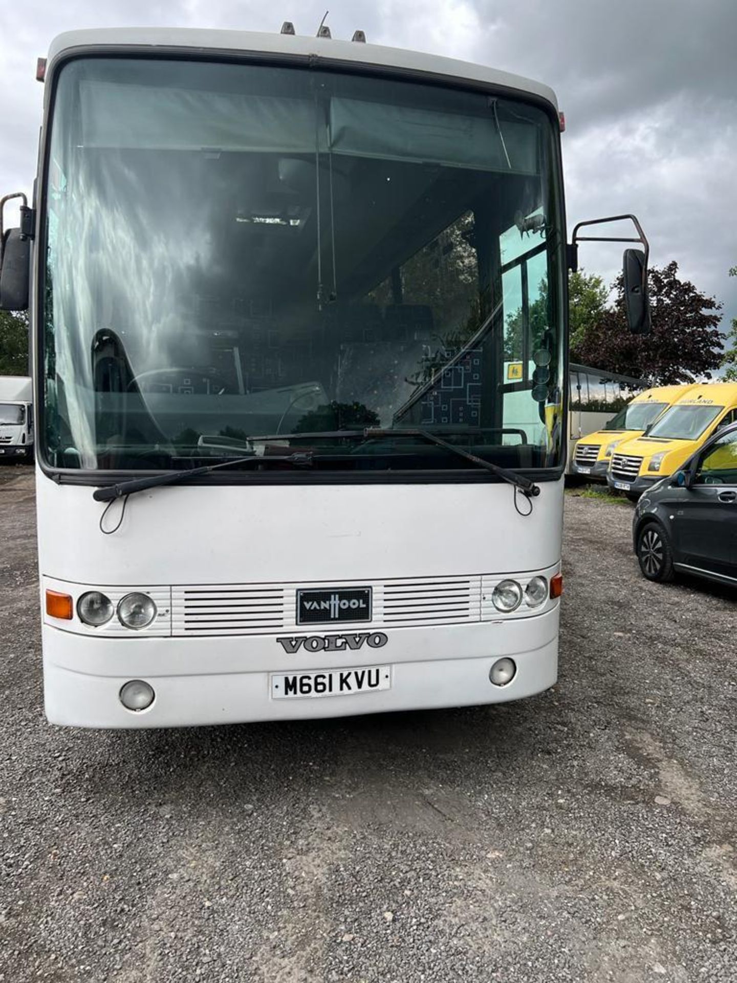 Volvo B10M Single Decker 70 Seater Coach | M661 KVU | 65,222km